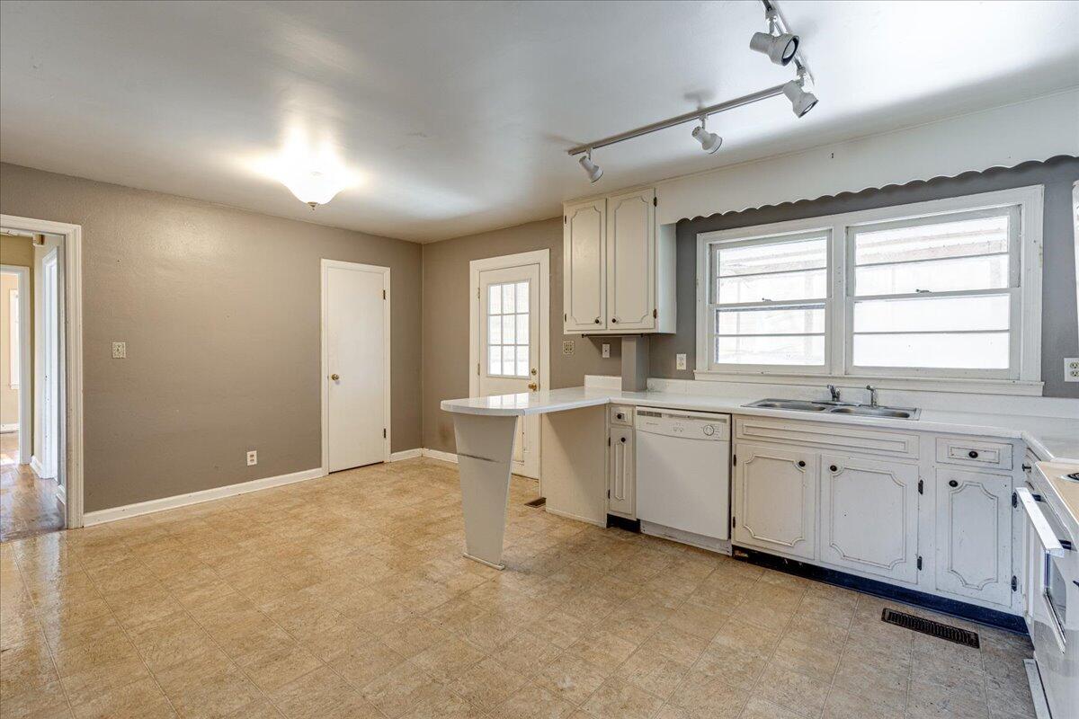 1426 Ely Road