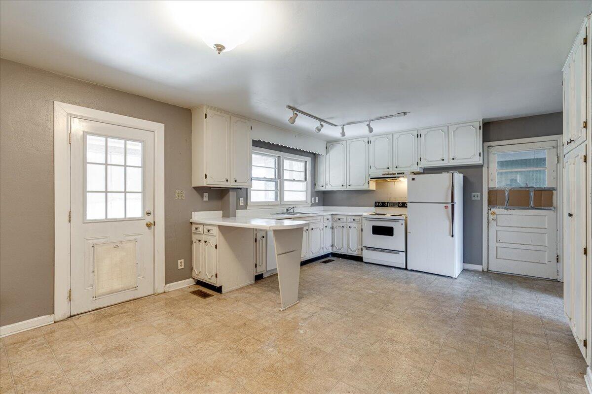 1426 Ely Road