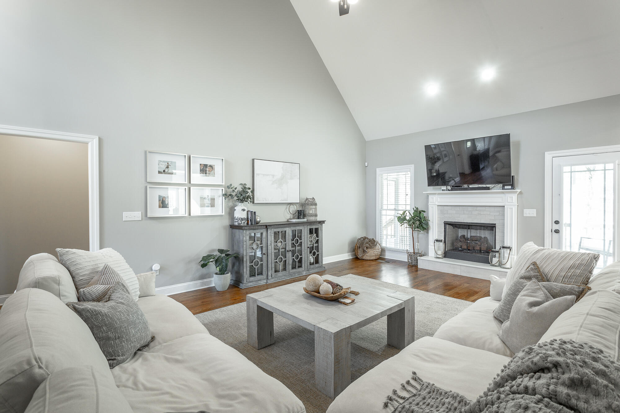 584 Canyon Edge Lane