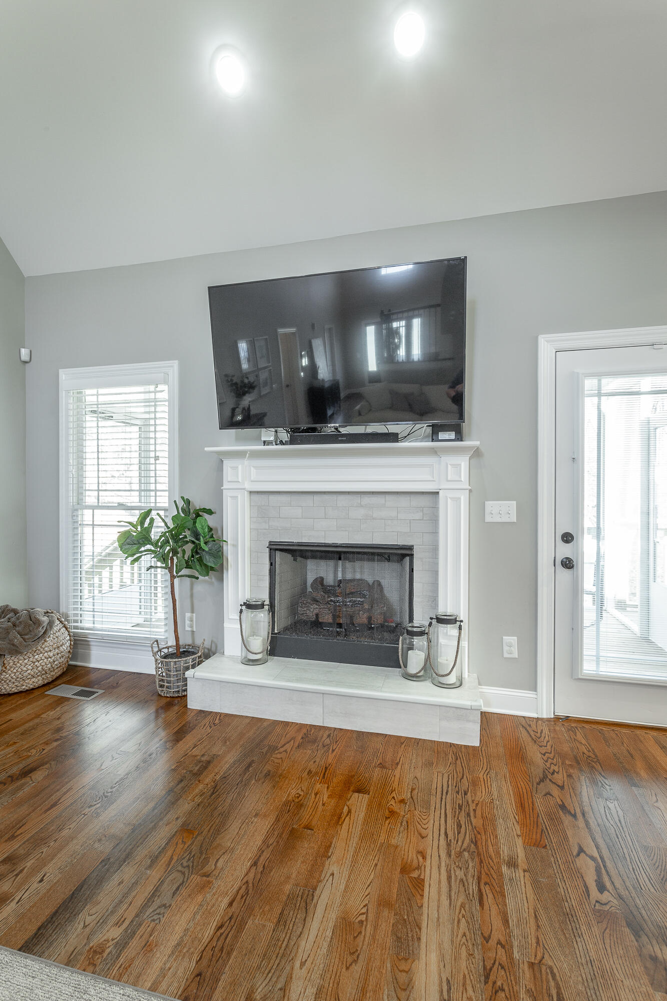 584 Canyon Edge Lane