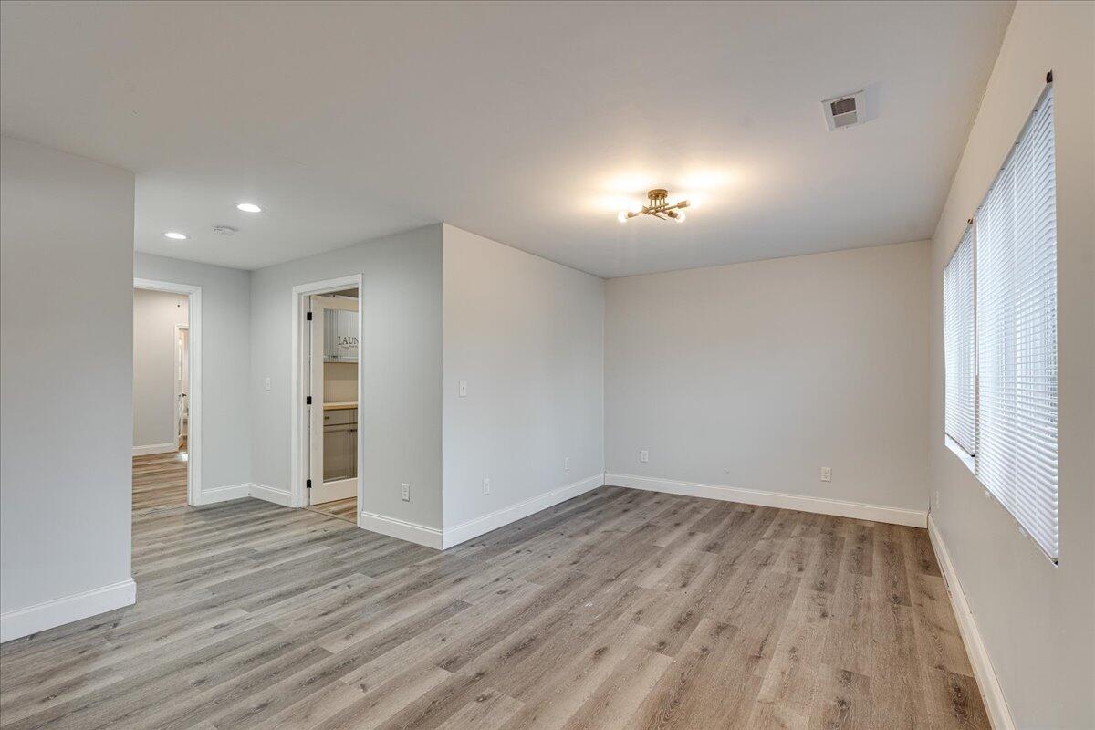 6 Bragg Circle