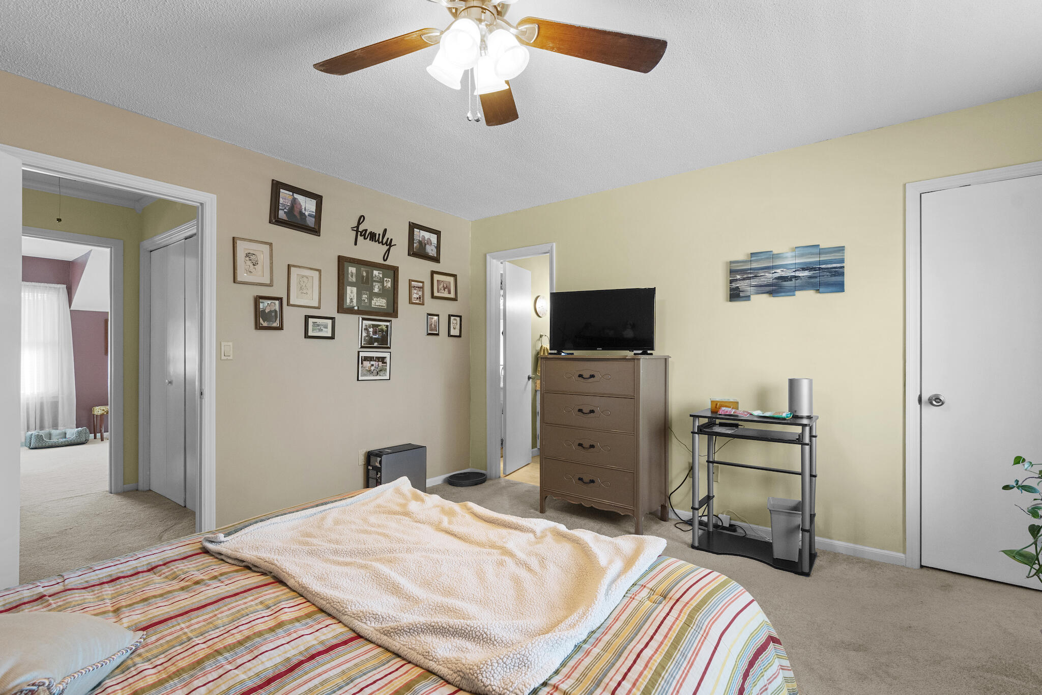 6407 Brookmead Circle