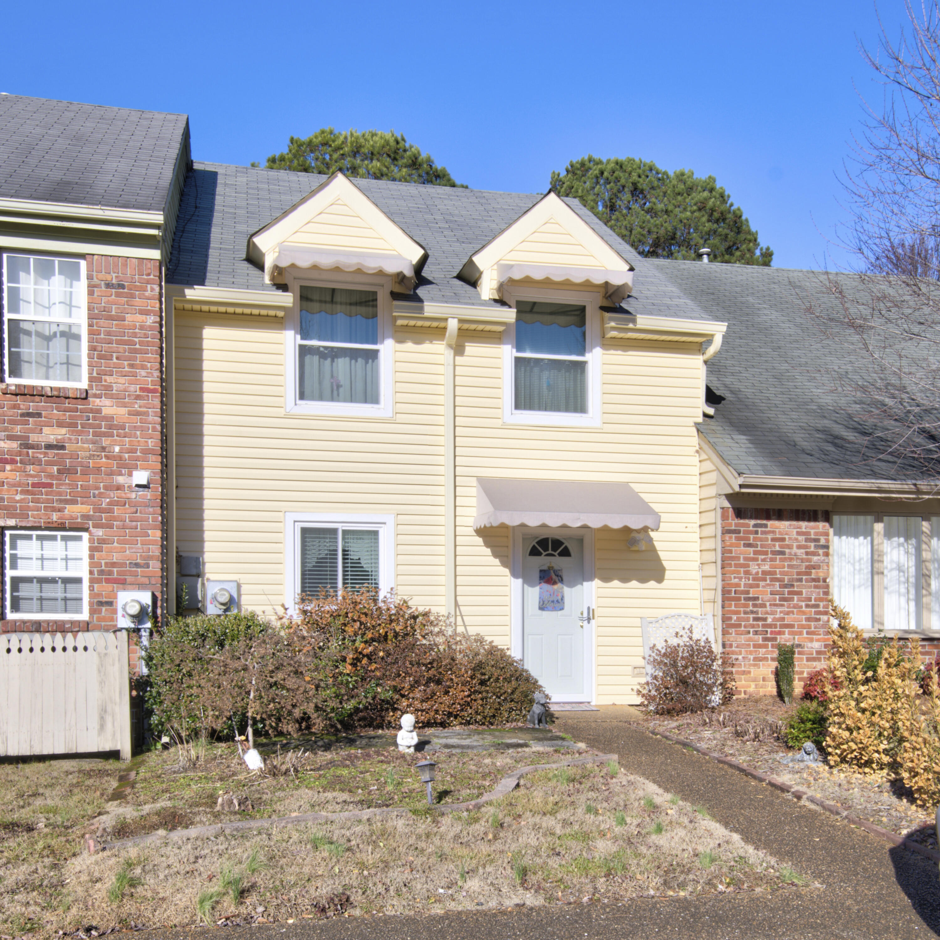 6407 Brookmead Circle
