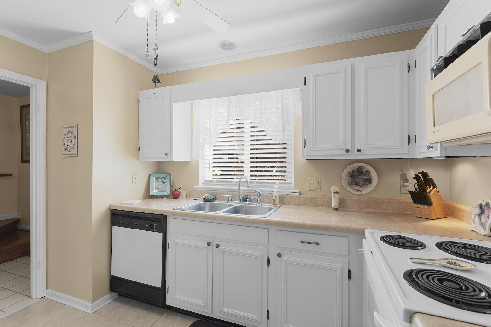 6407 Brookmead Circle