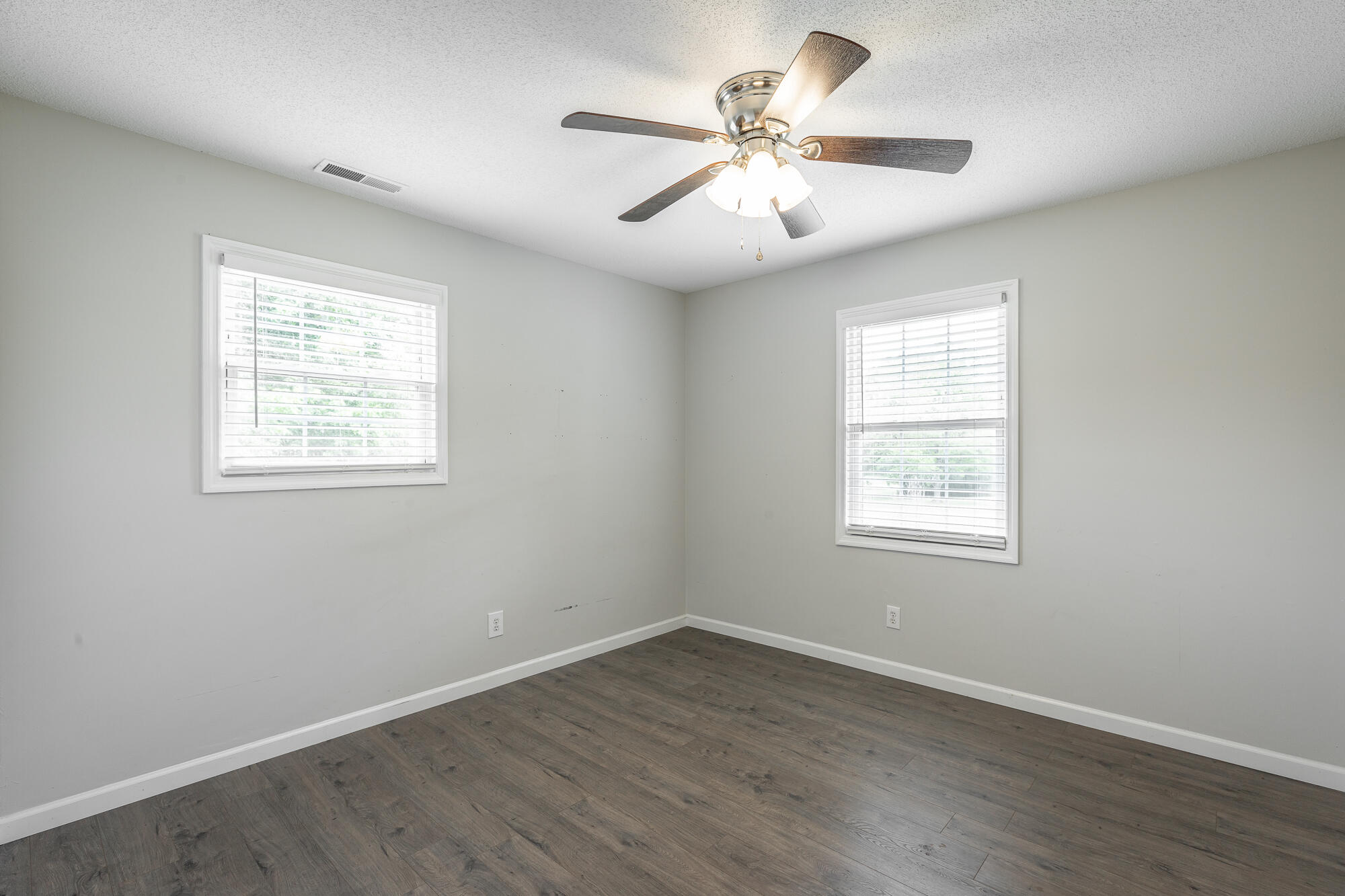 9017 Pleasant Lane