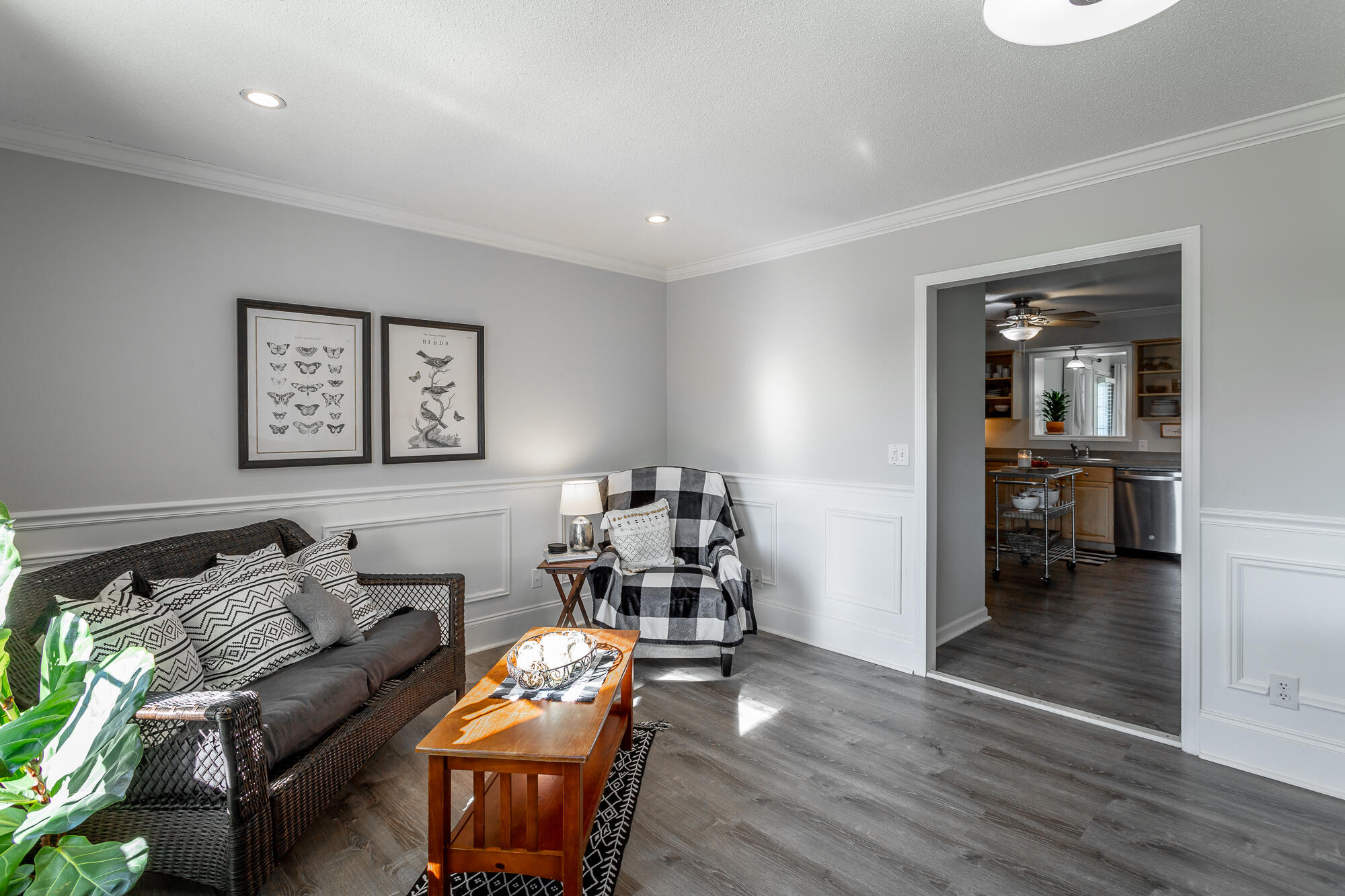 9017 Pleasant Lane
