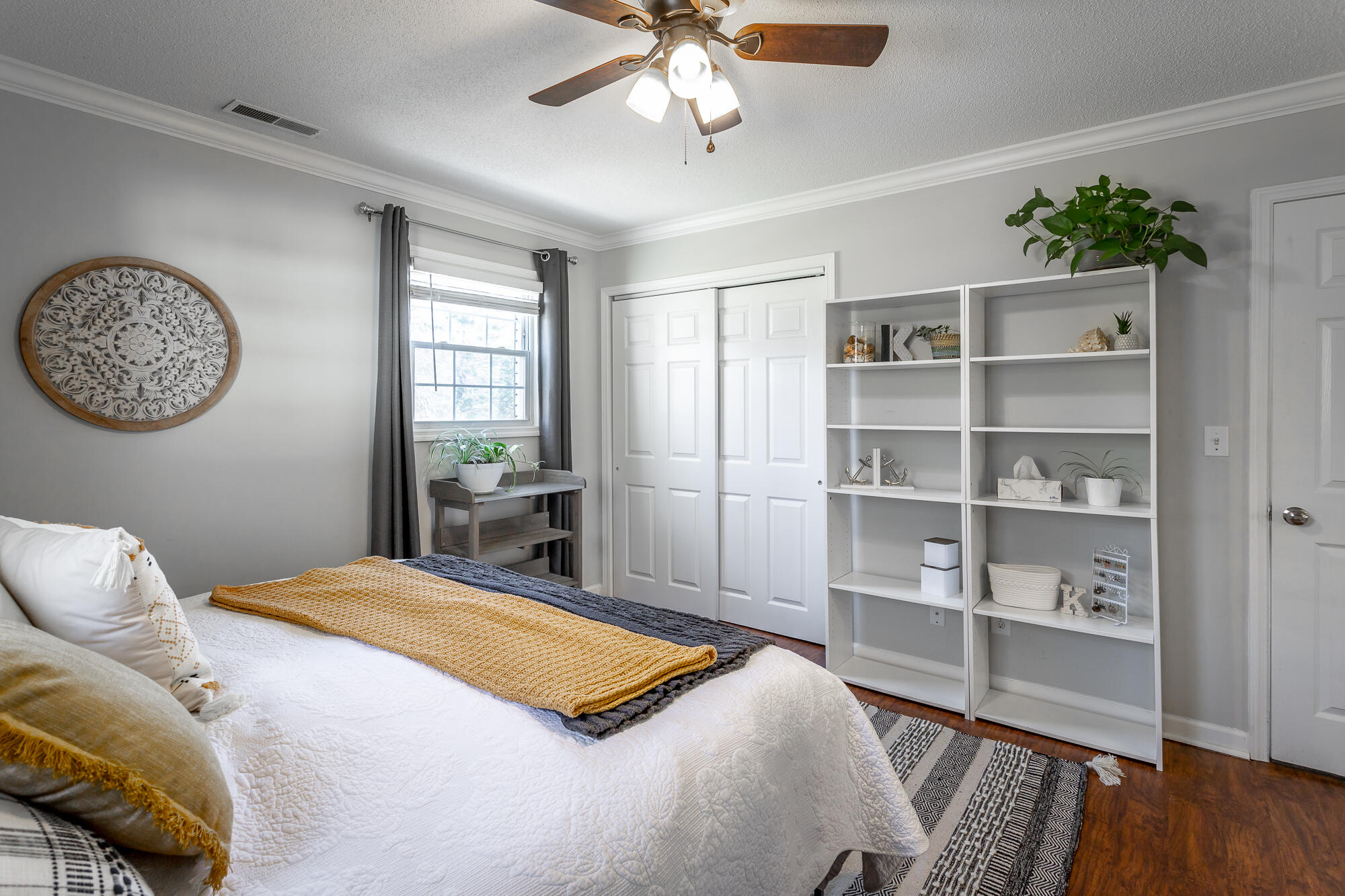 9017 Pleasant Lane