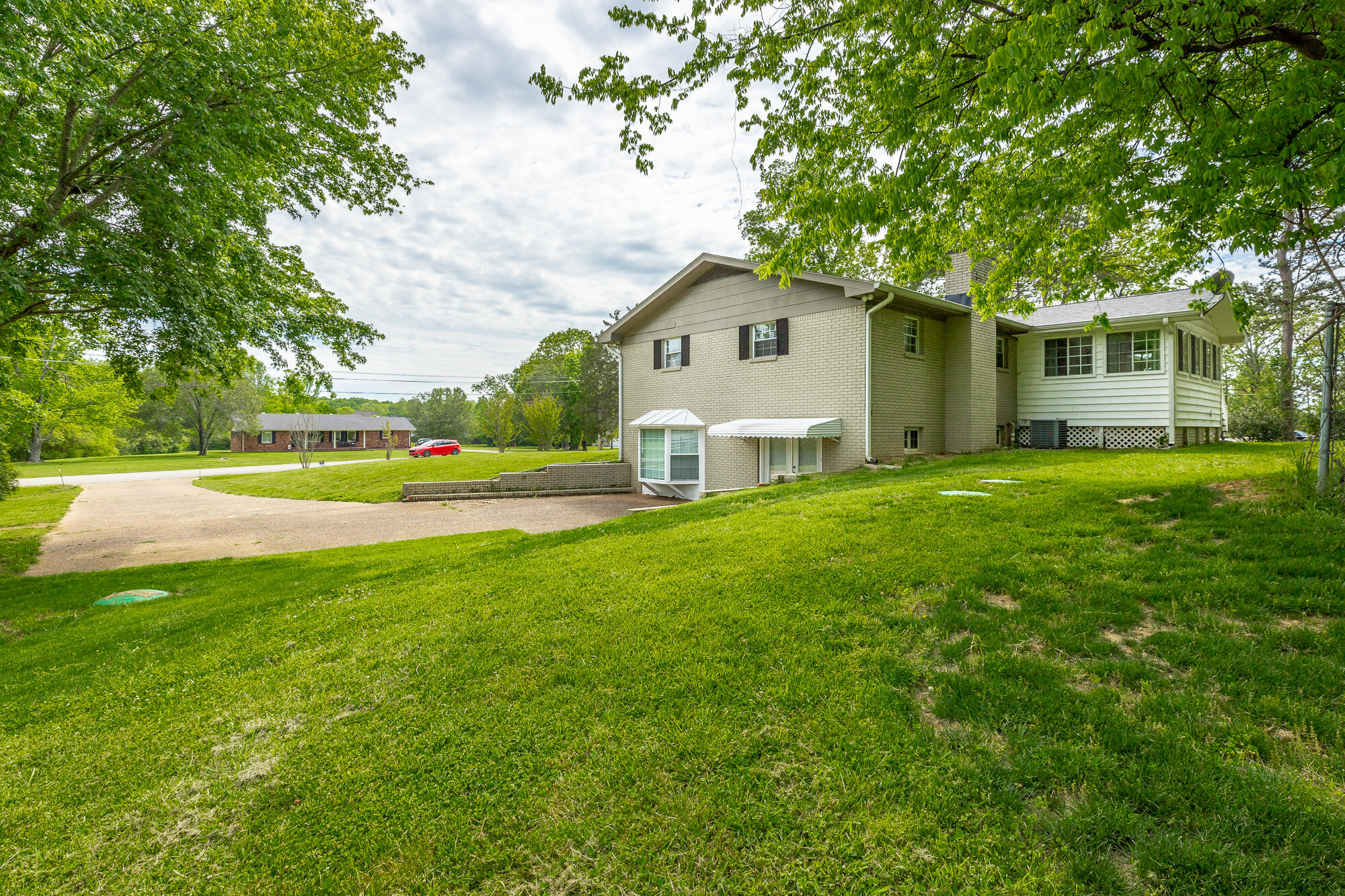 9017 Pleasant Lane