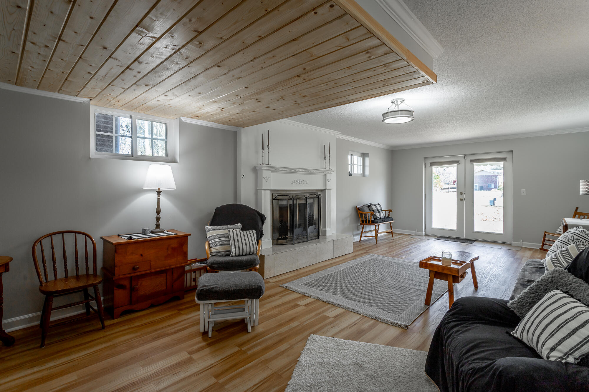 9017 Pleasant Lane