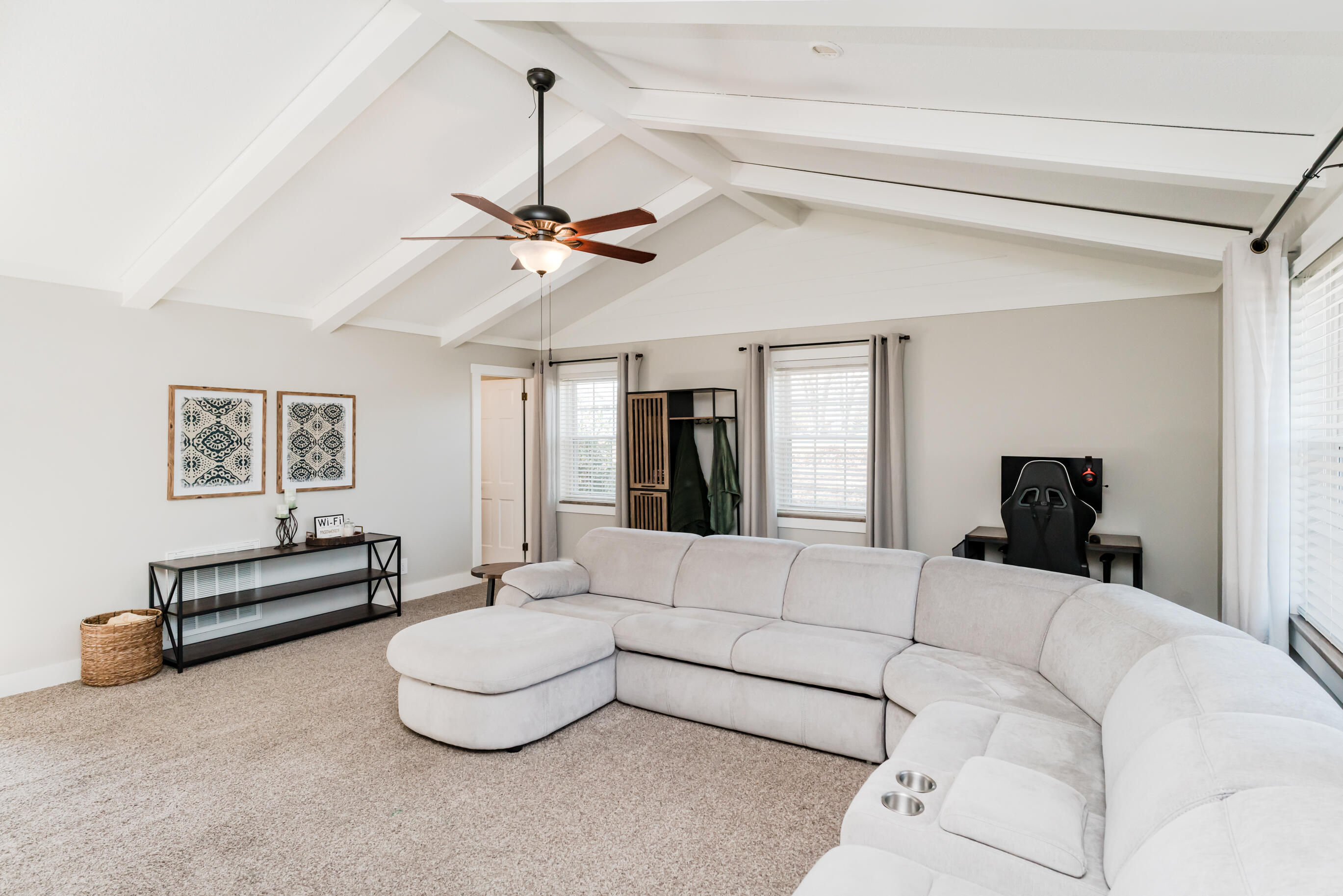 3624 Glen Oaks Drive
