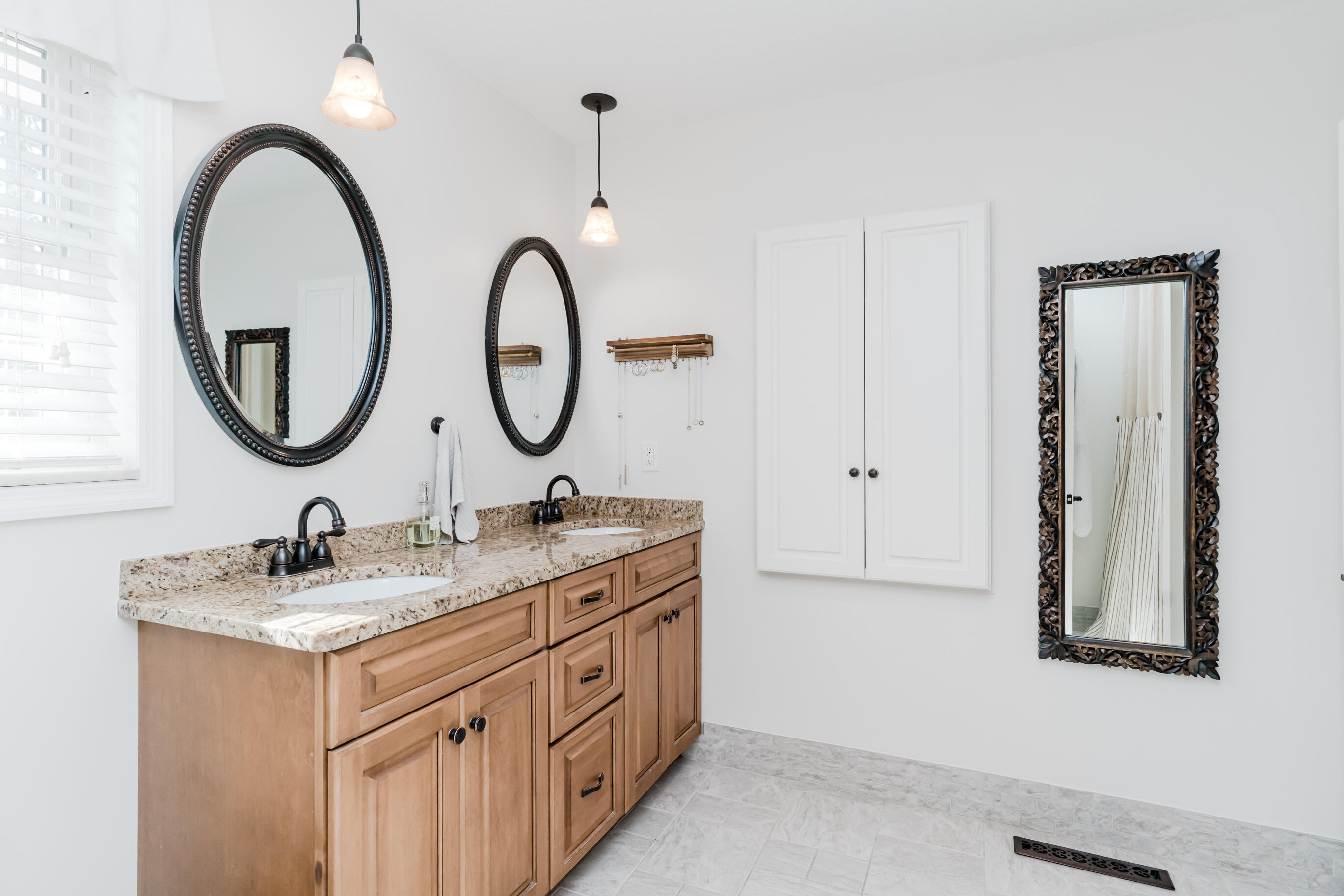 3624 Glen Oaks Drive
