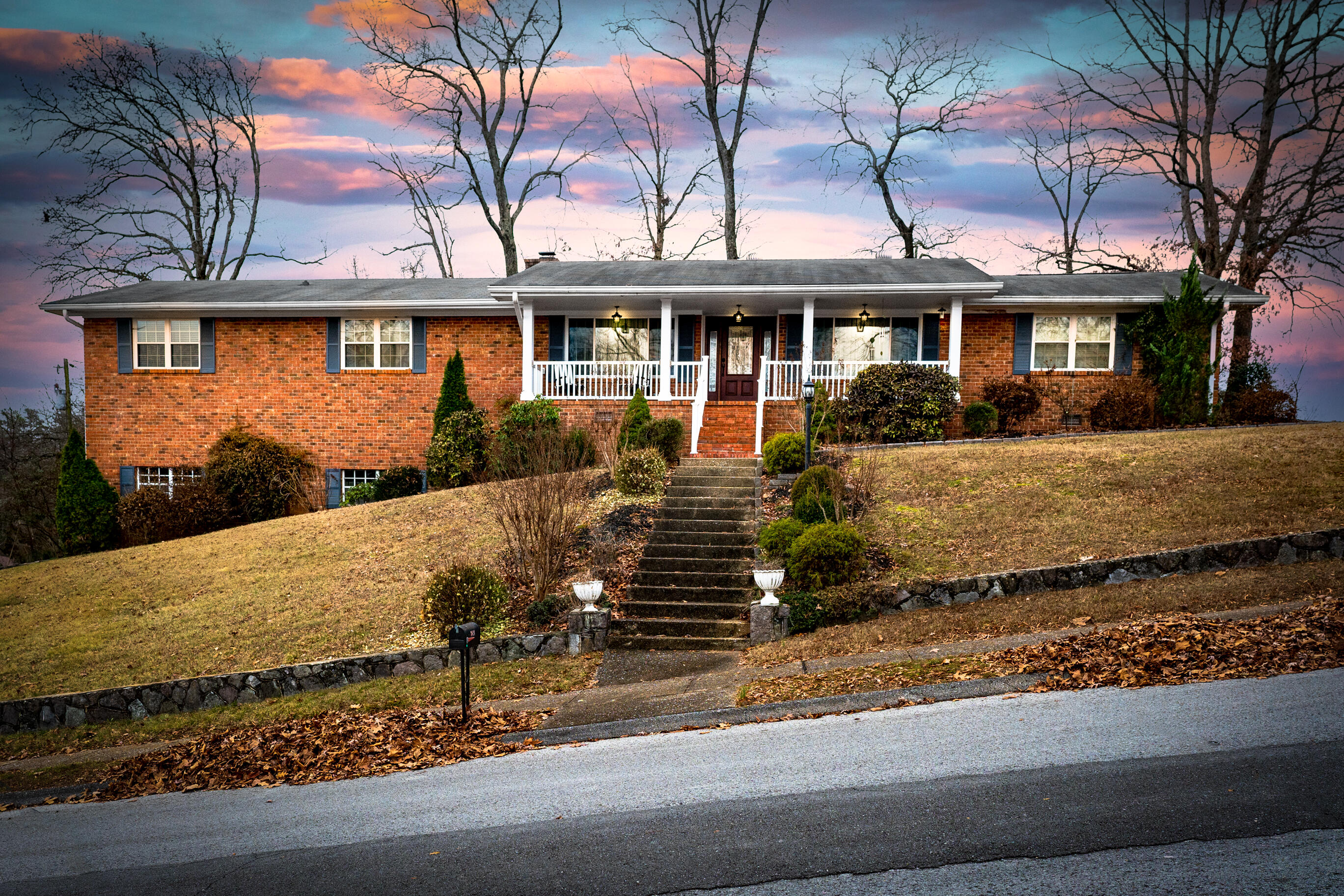 3624 Glen Oaks Drive