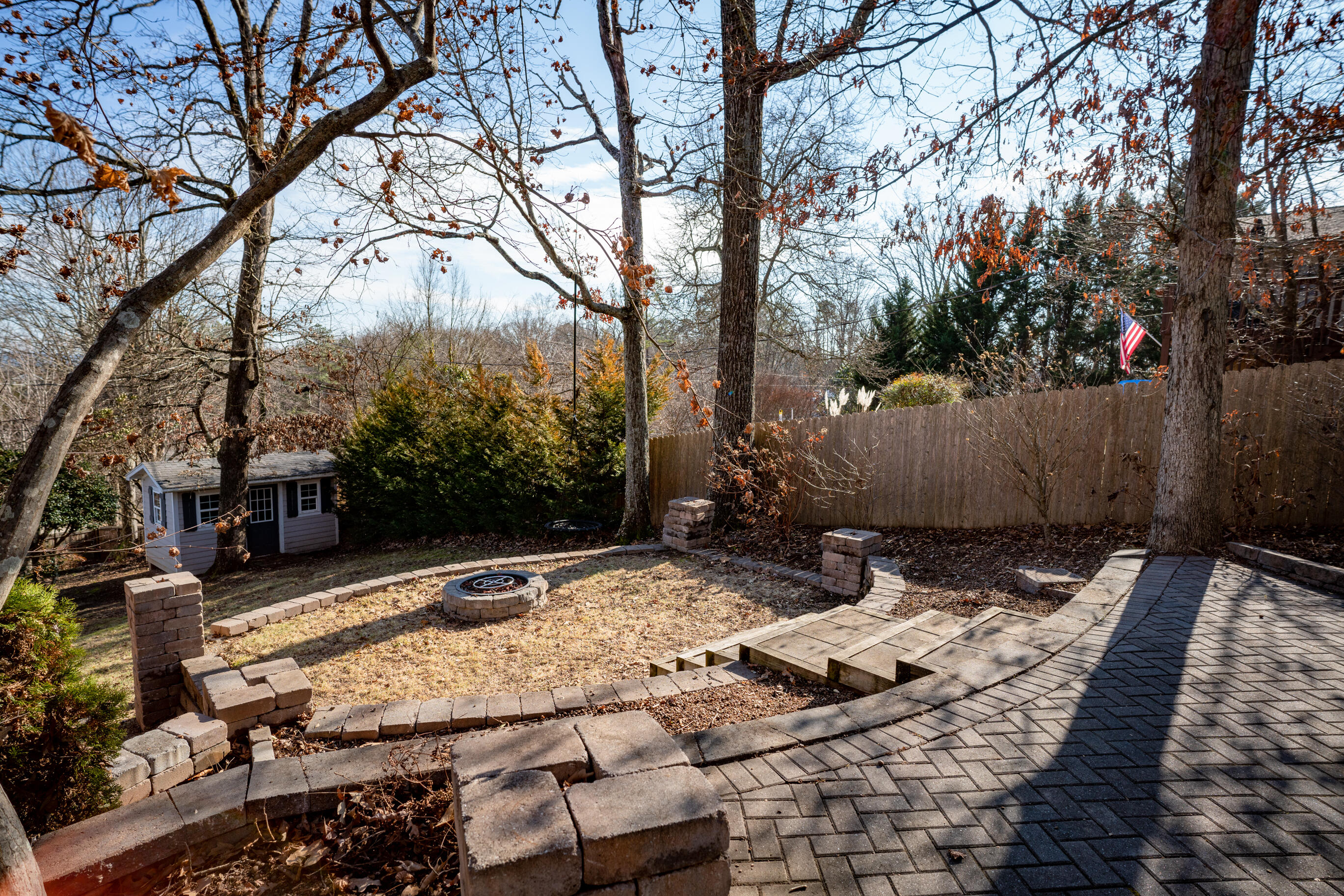 3624 Glen Oaks Drive