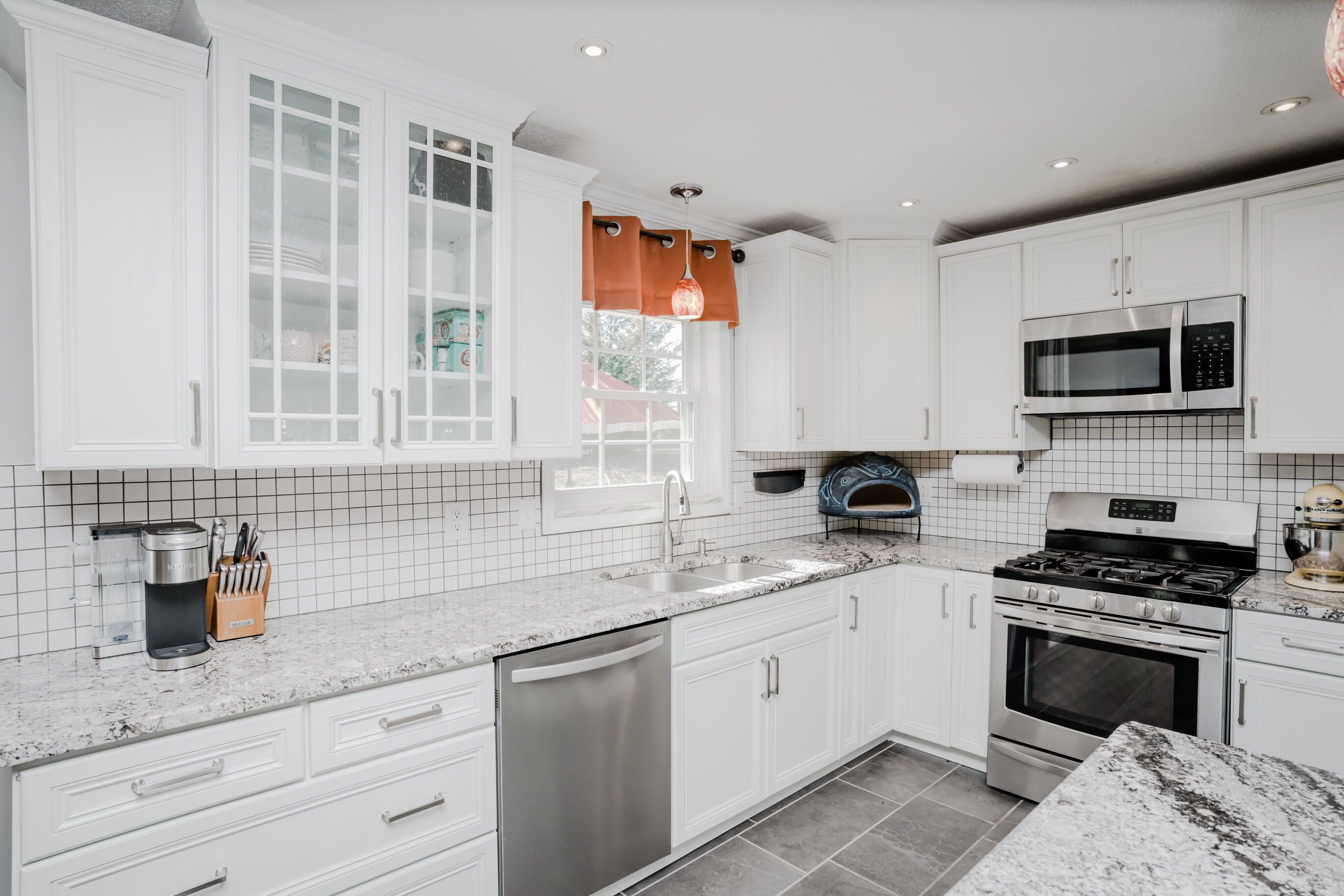 3624 Glen Oaks Drive