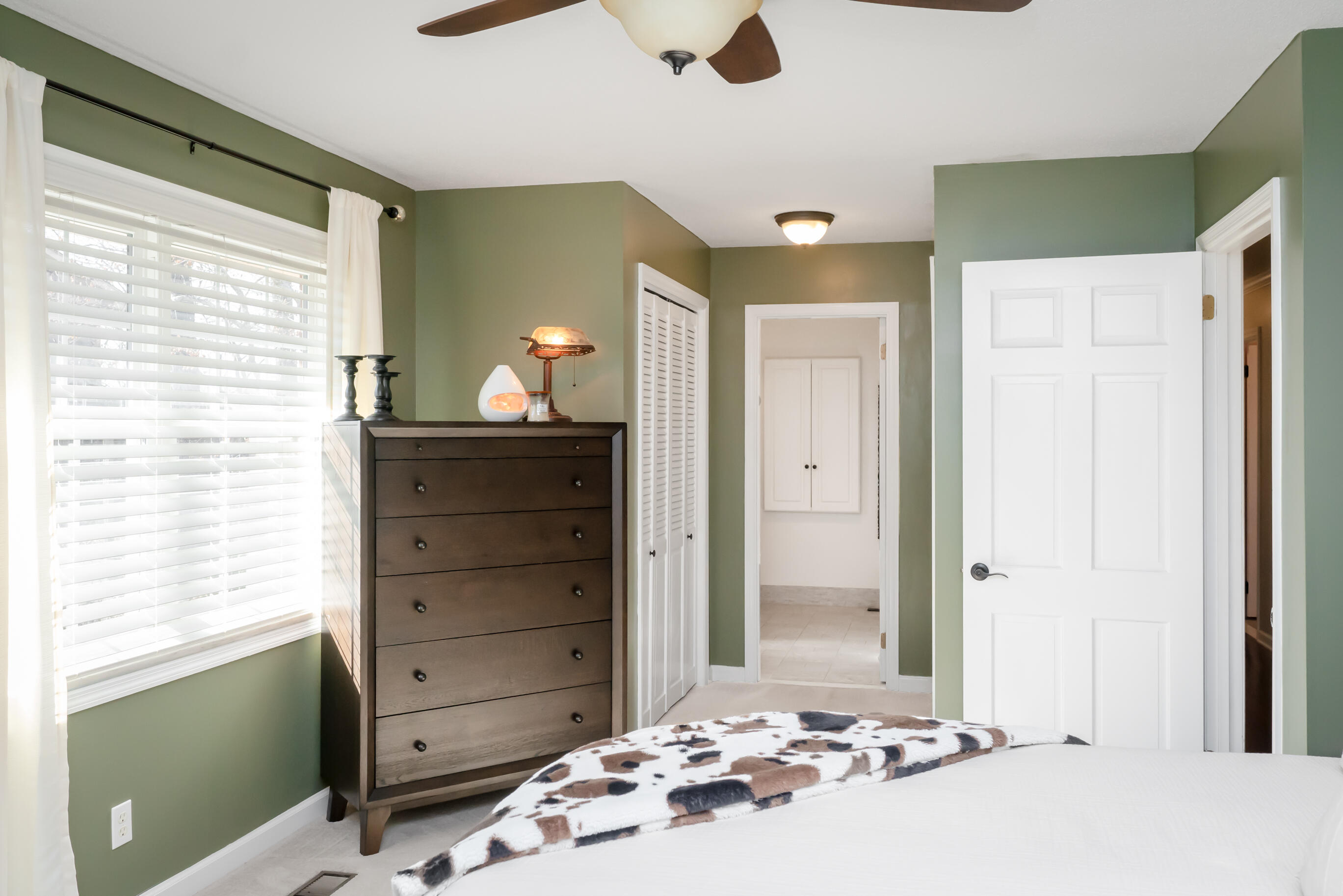 3624 Glen Oaks Drive
