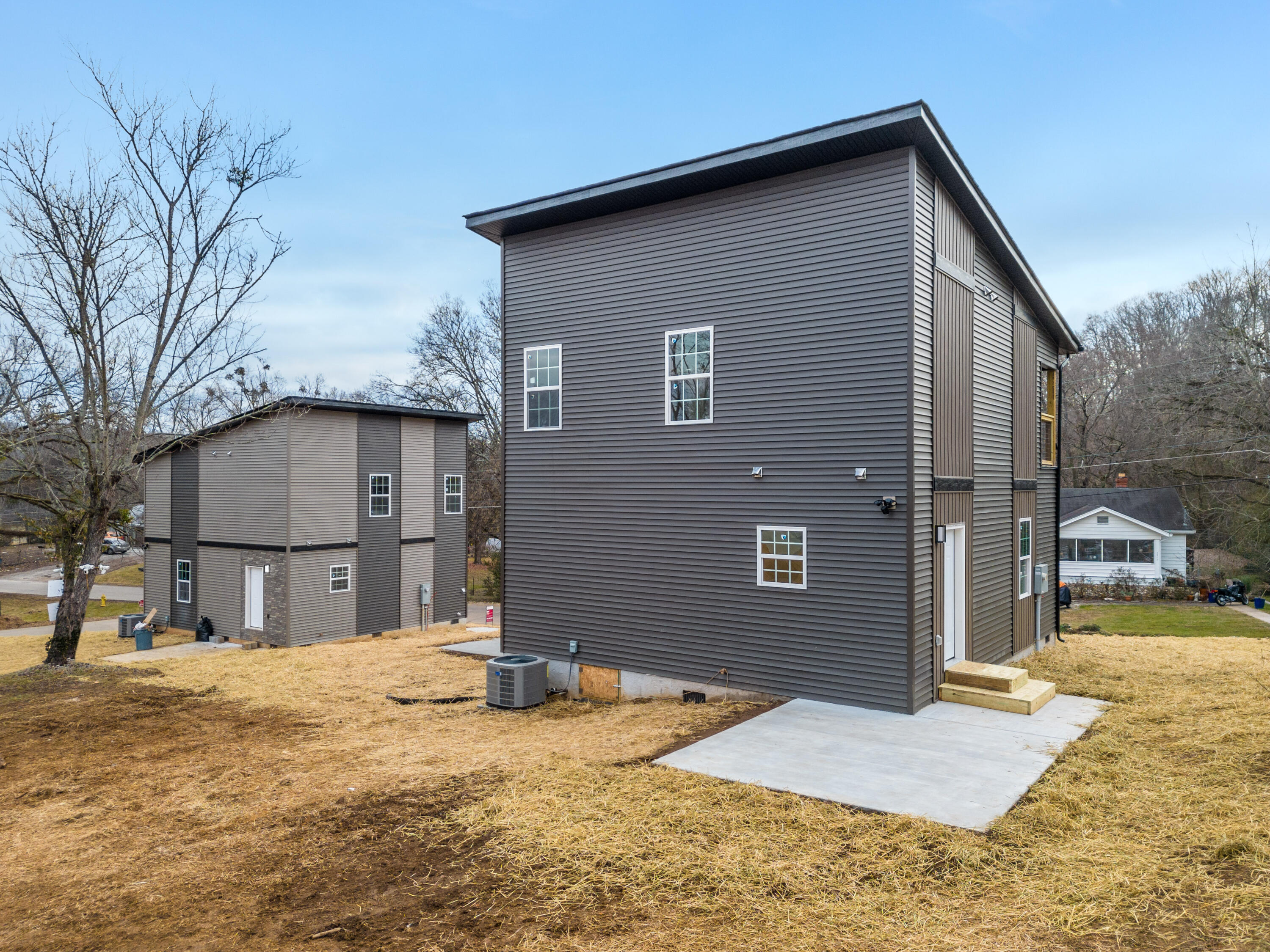 3911 Meadow Lane