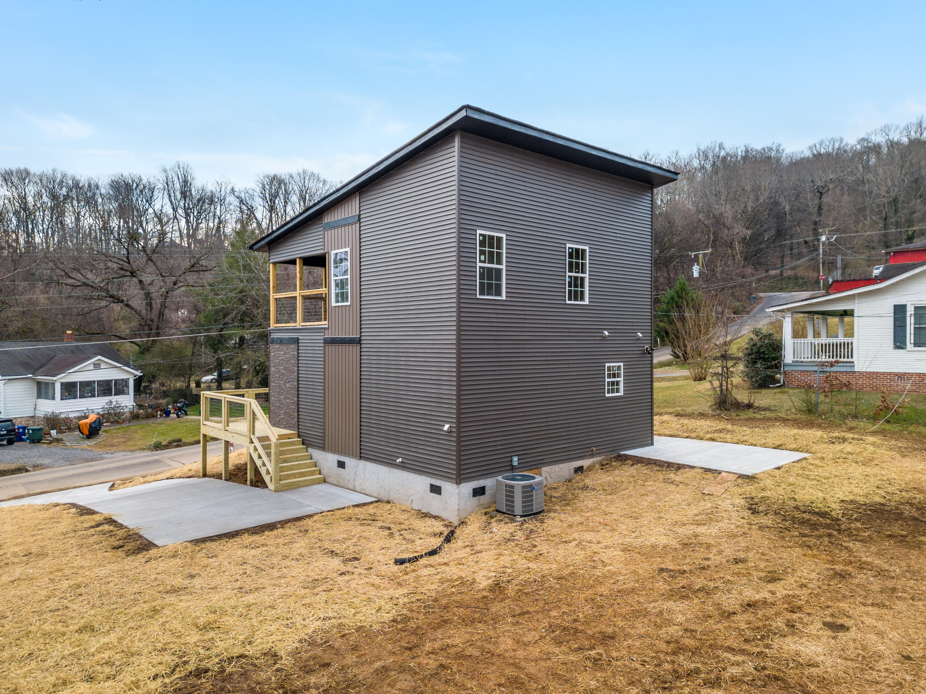 3911 Meadow Lane