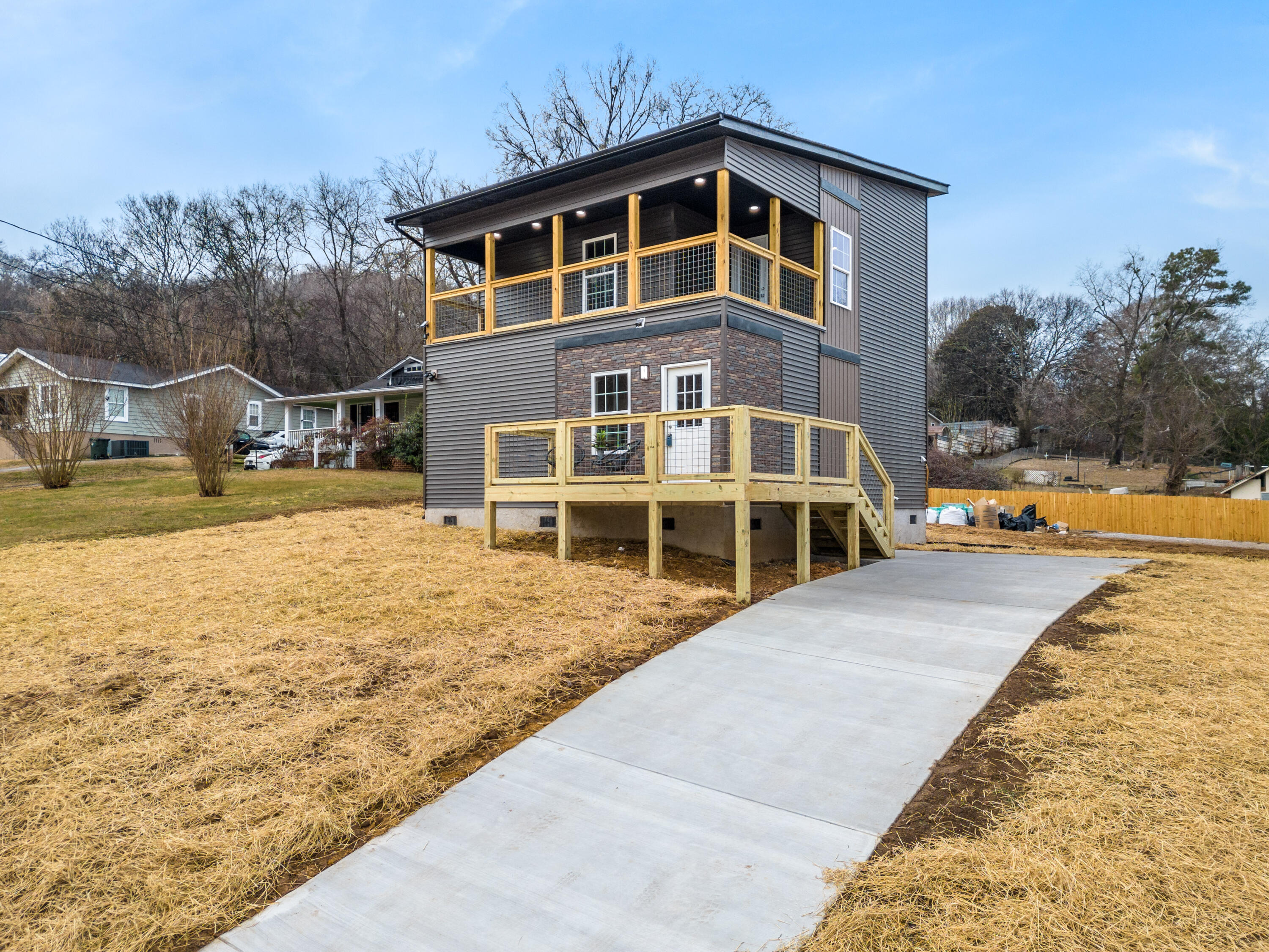 3911 Meadow Lane
