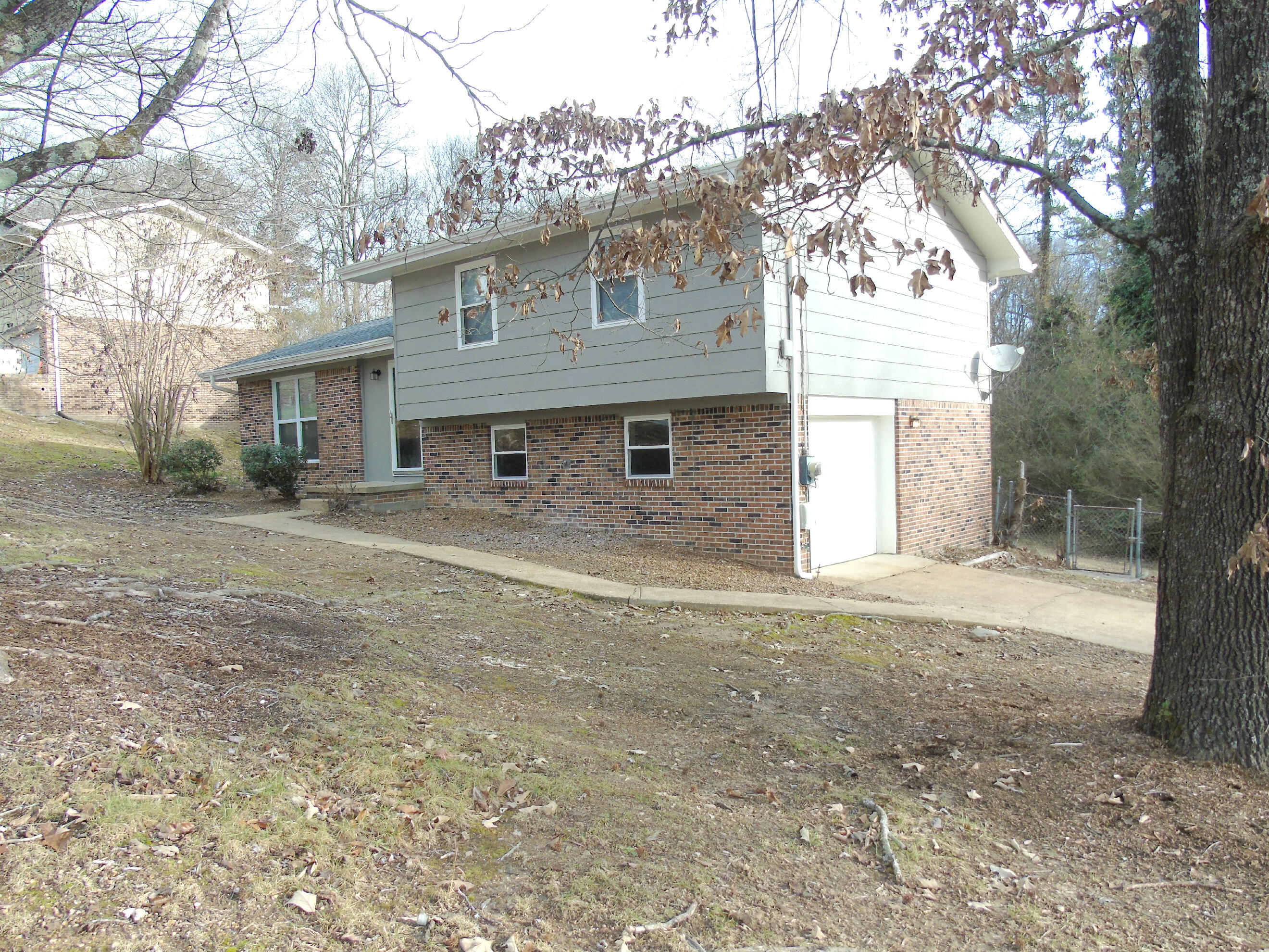8428 Dunnhill Lane