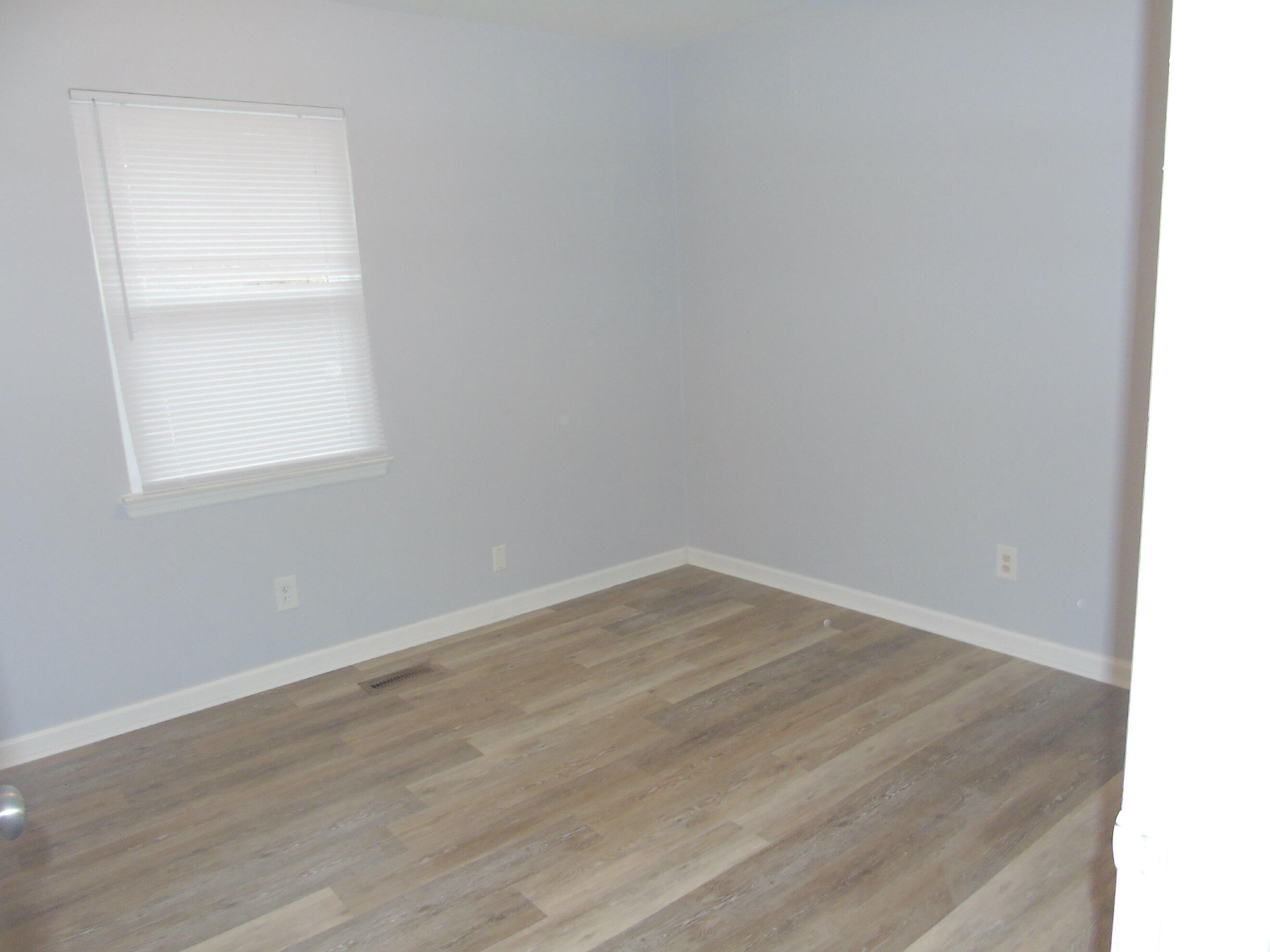 8428 Dunnhill Lane