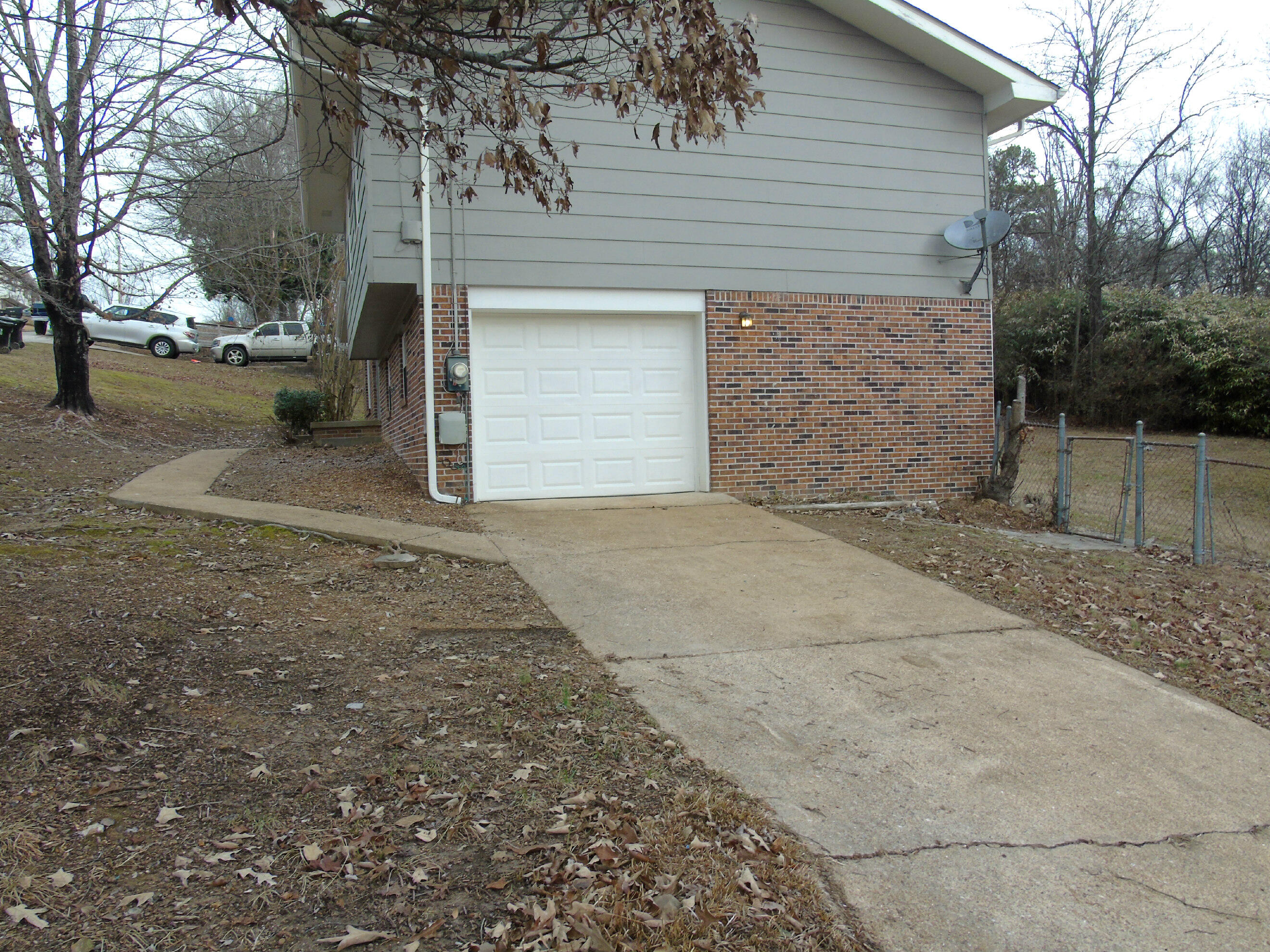 8428 Dunnhill Lane