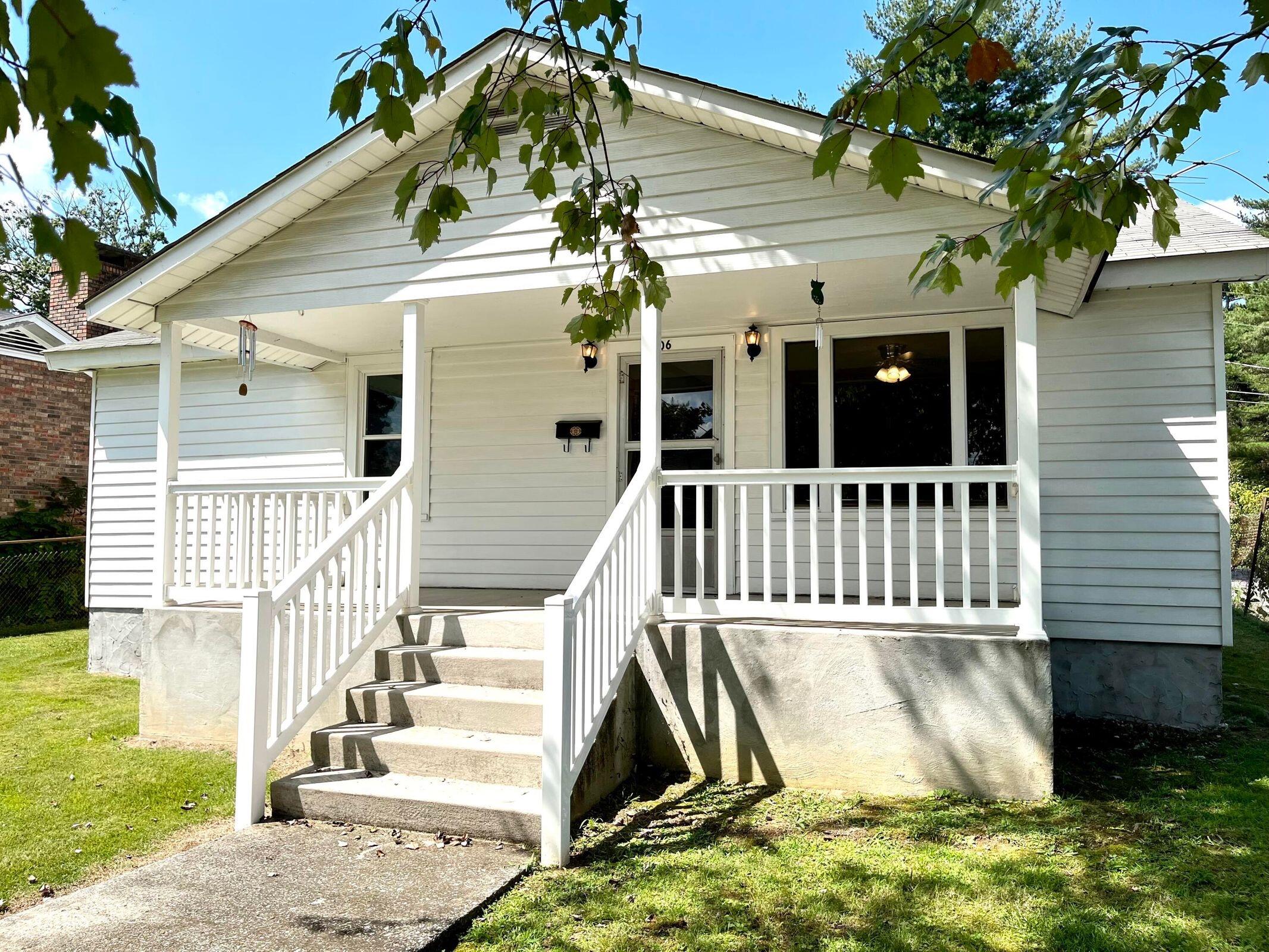 606 Elm Avenue