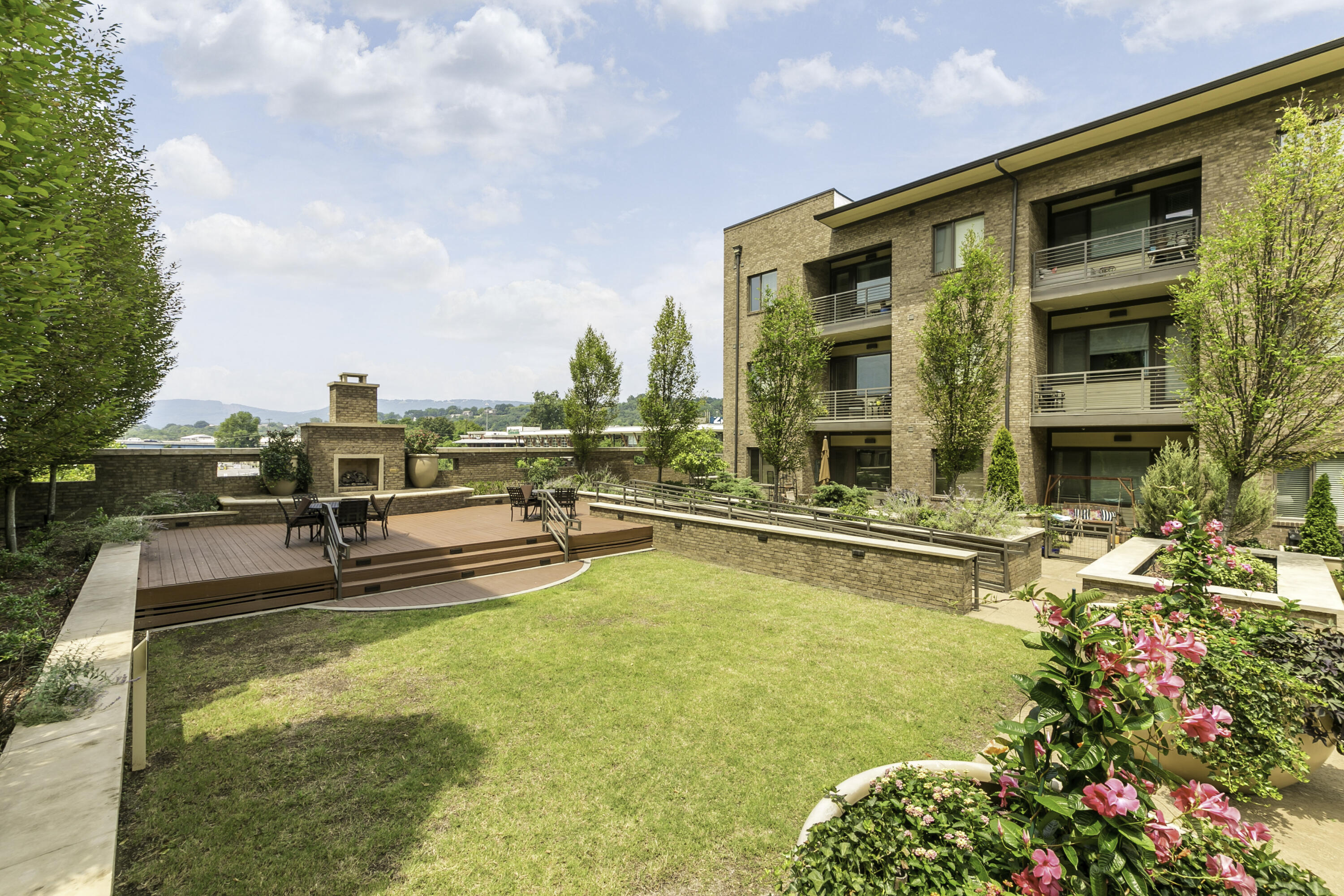 200 Manufacturers Road, Apt 213