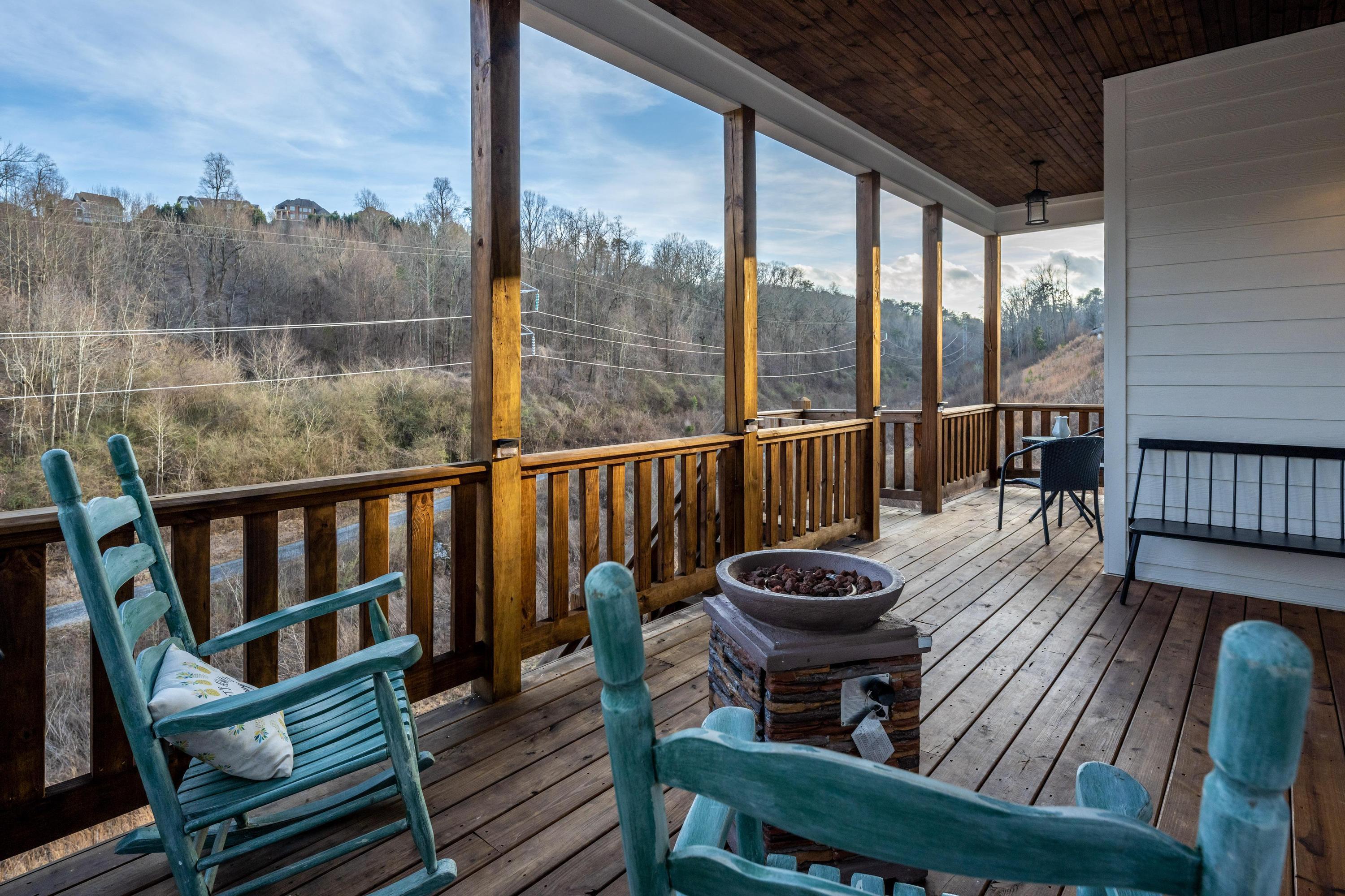 1850 Seven Pines Lane