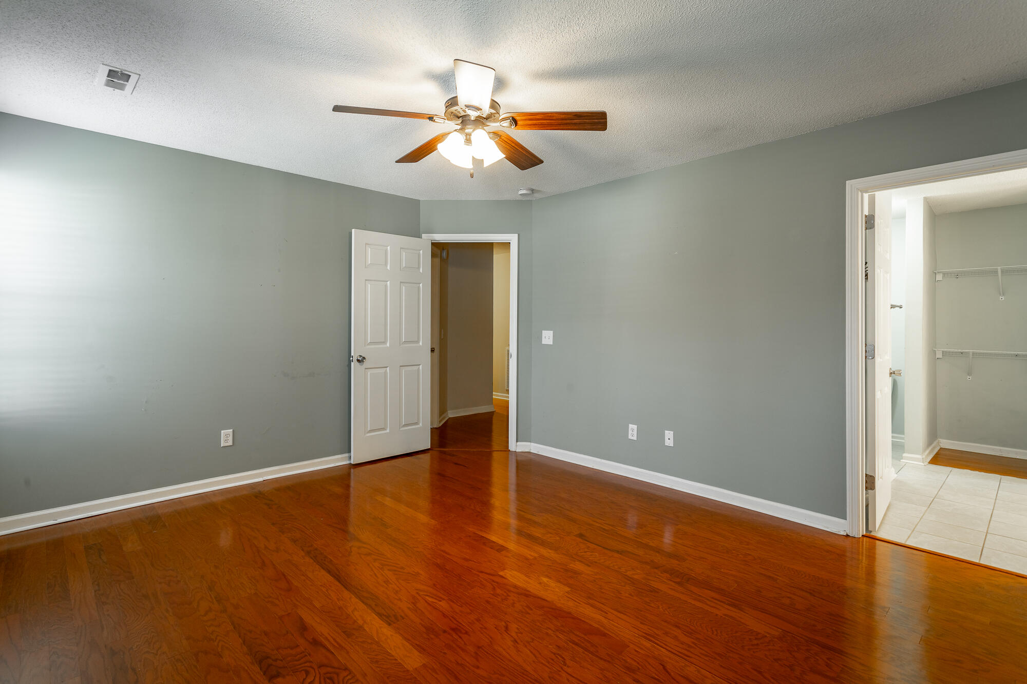 426 Cedar Glen Circle