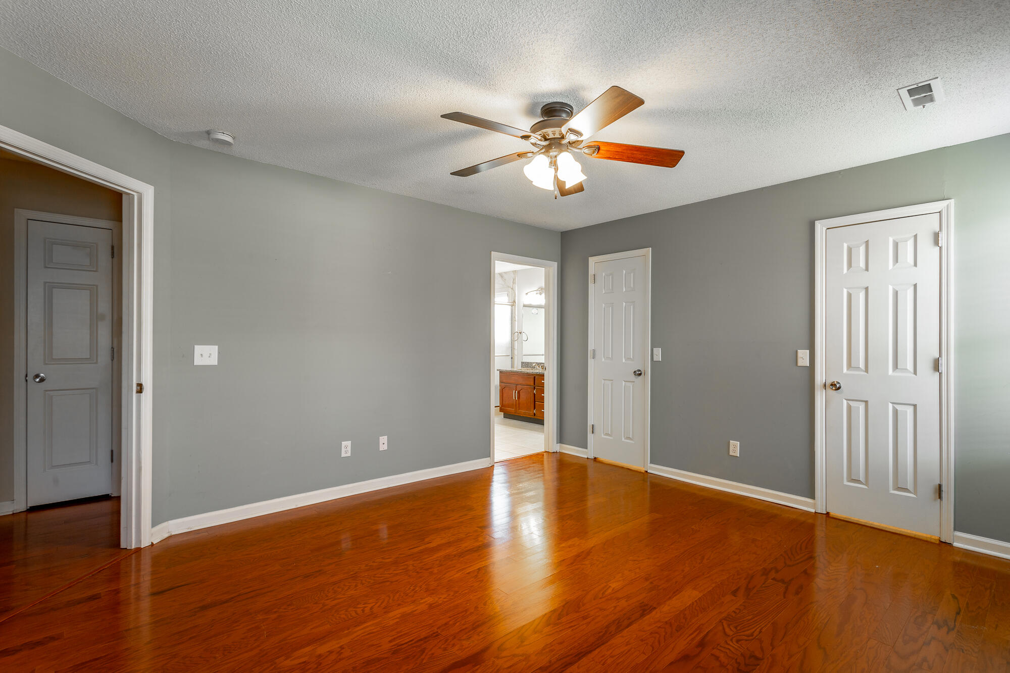 426 Cedar Glen Circle