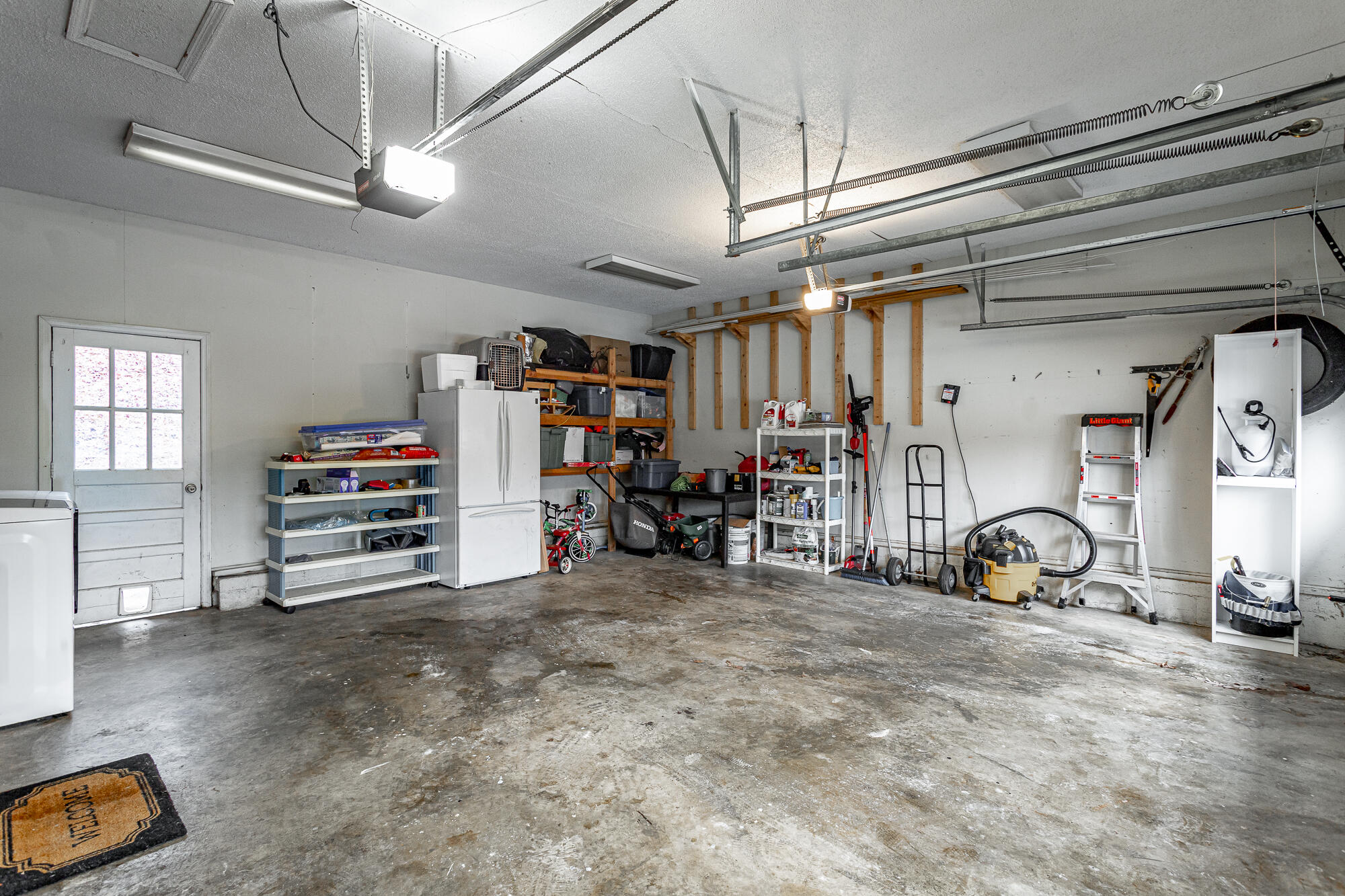 3009 Lancaster Circle