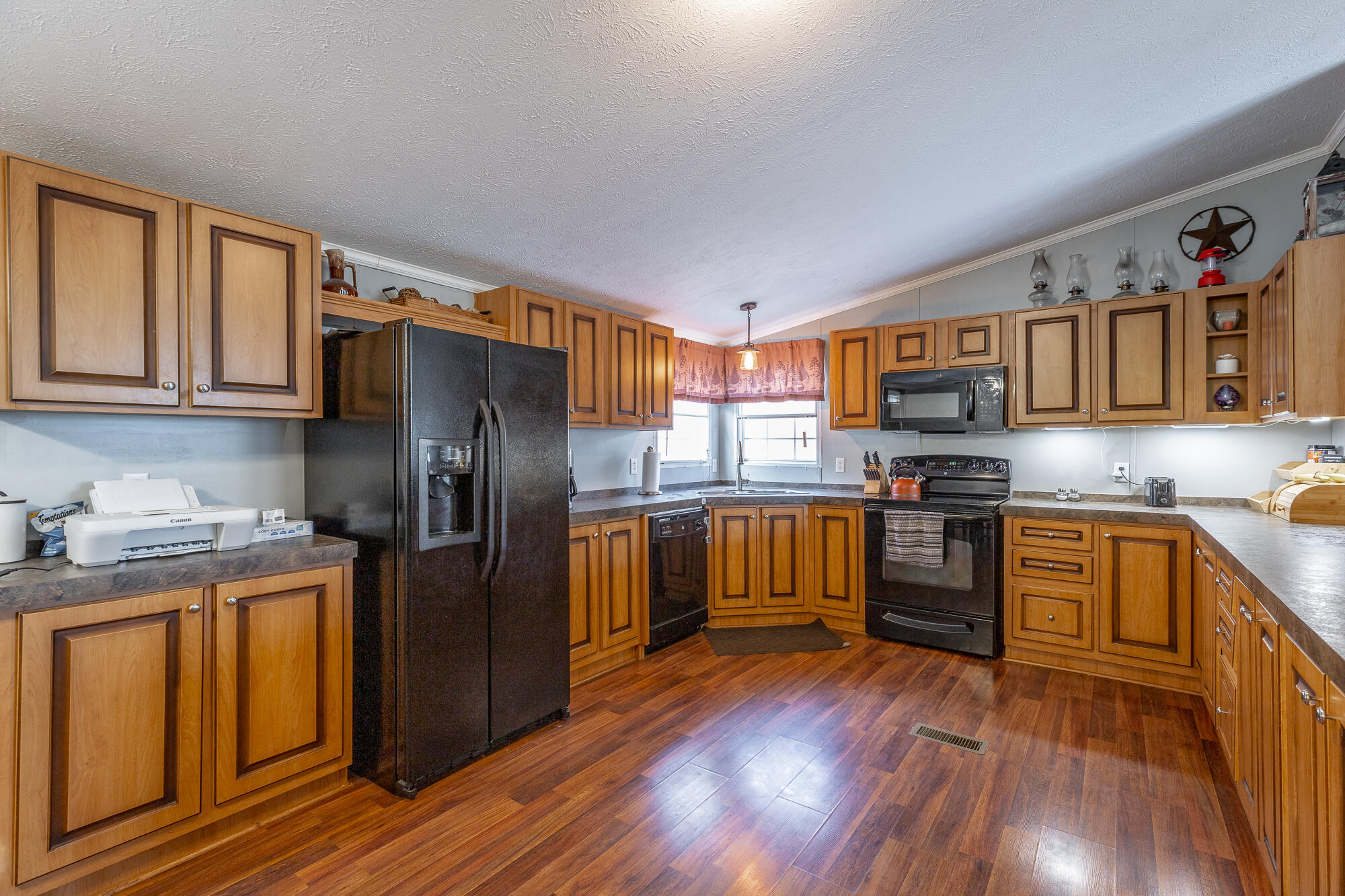 1070 N Pryor Cove Road