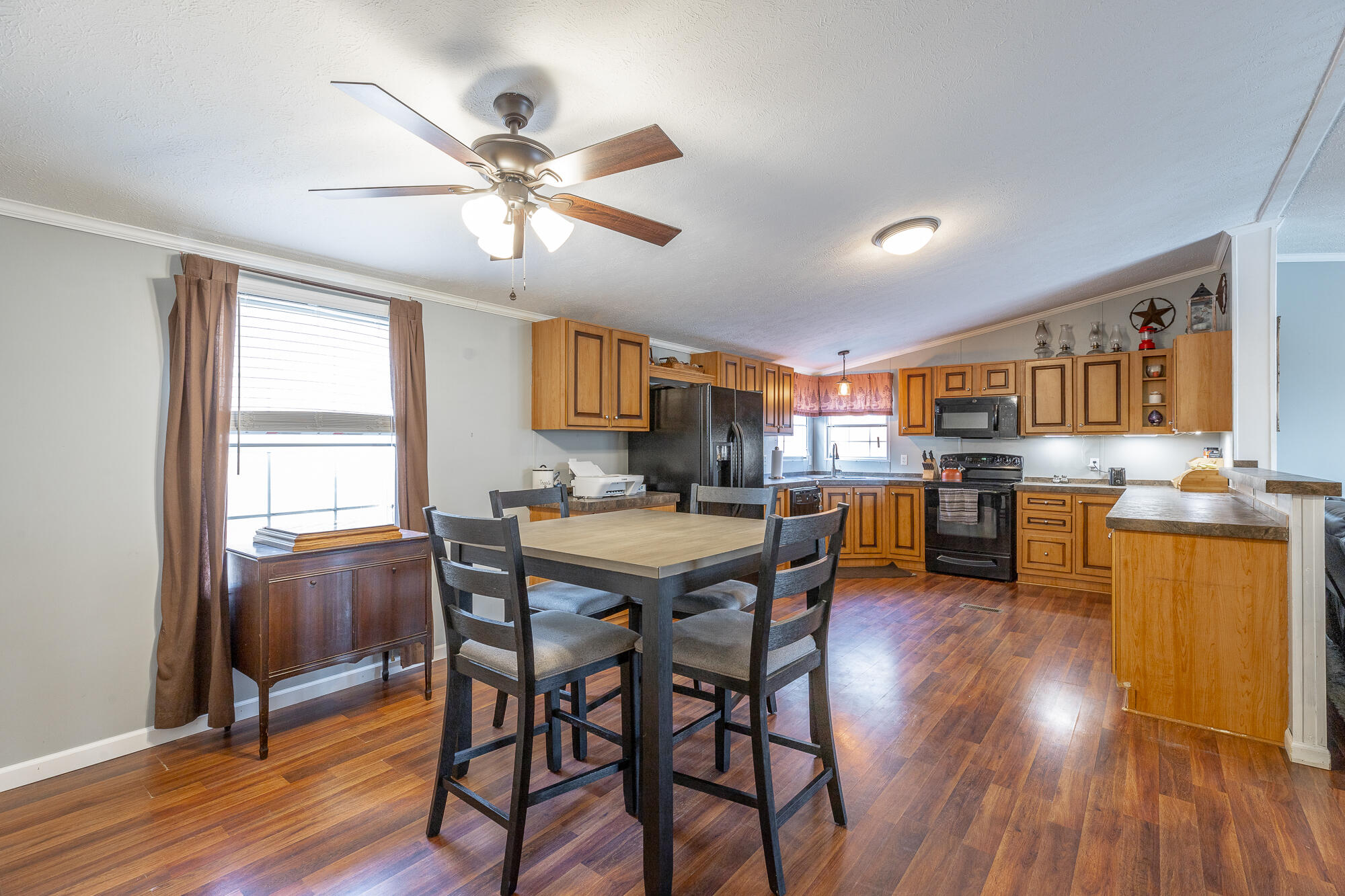 1070 N Pryor Cove Road