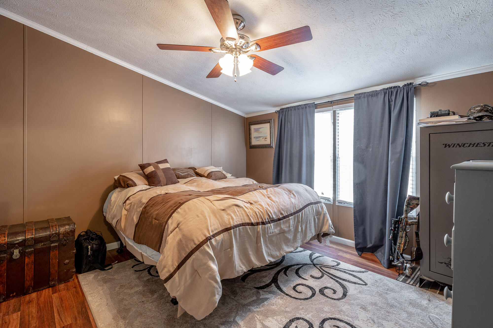 1070 N Pryor Cove Road