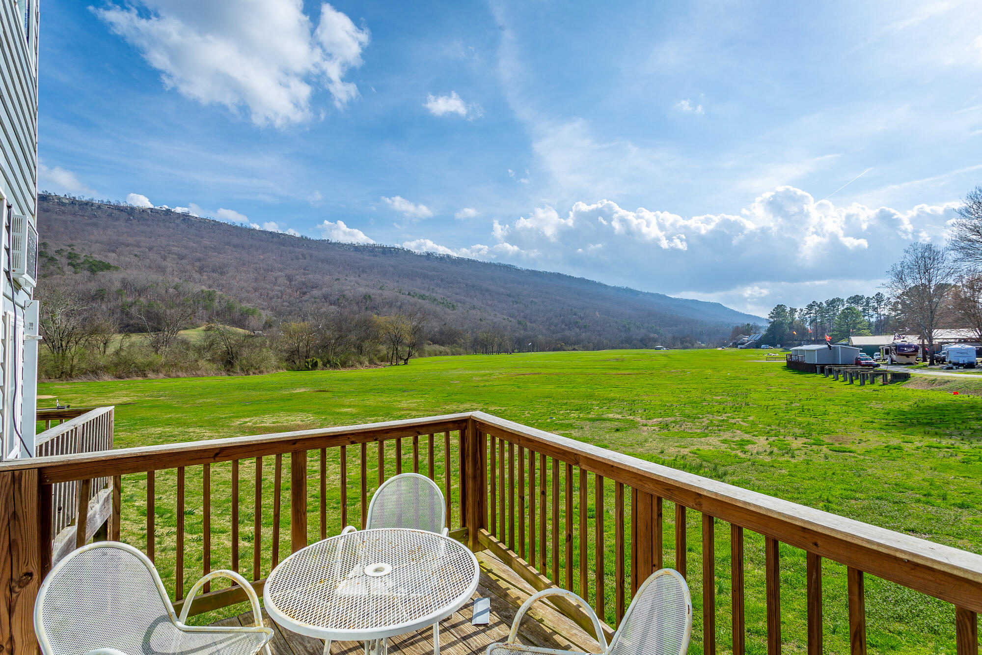 2074 Creek Road
