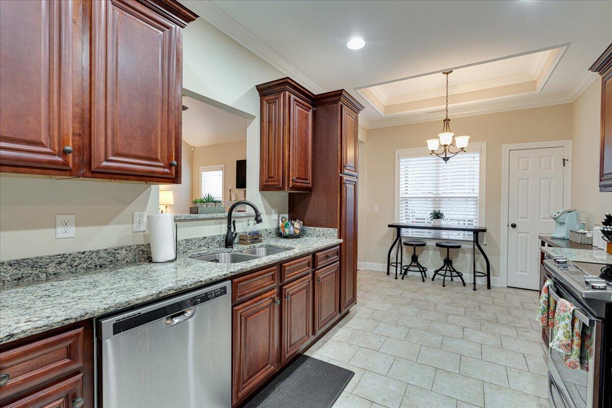 146 Vineyard Boulevard