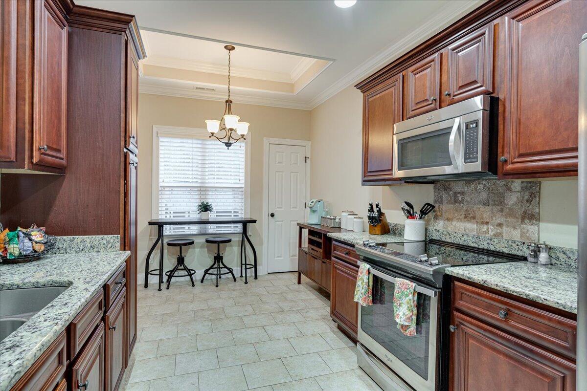 146 Vineyard Boulevard