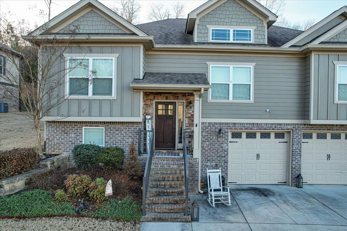 146 Vineyard Boulevard