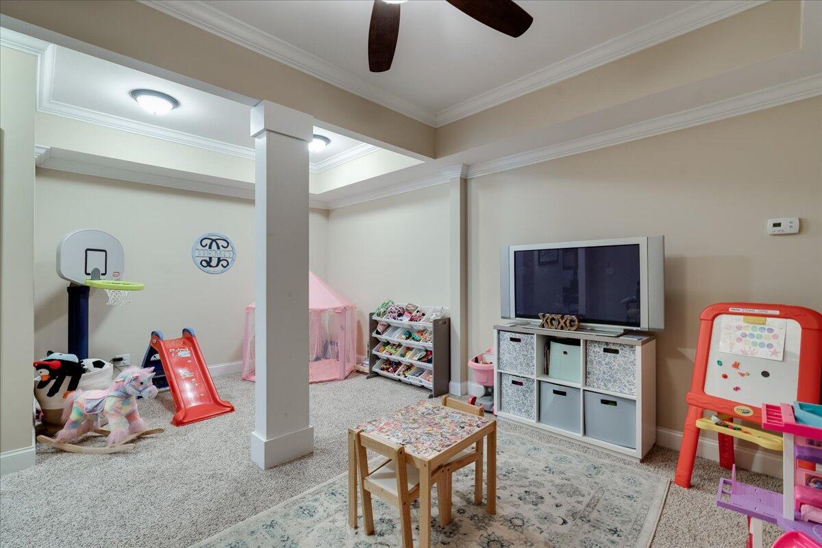 146 Vineyard Boulevard