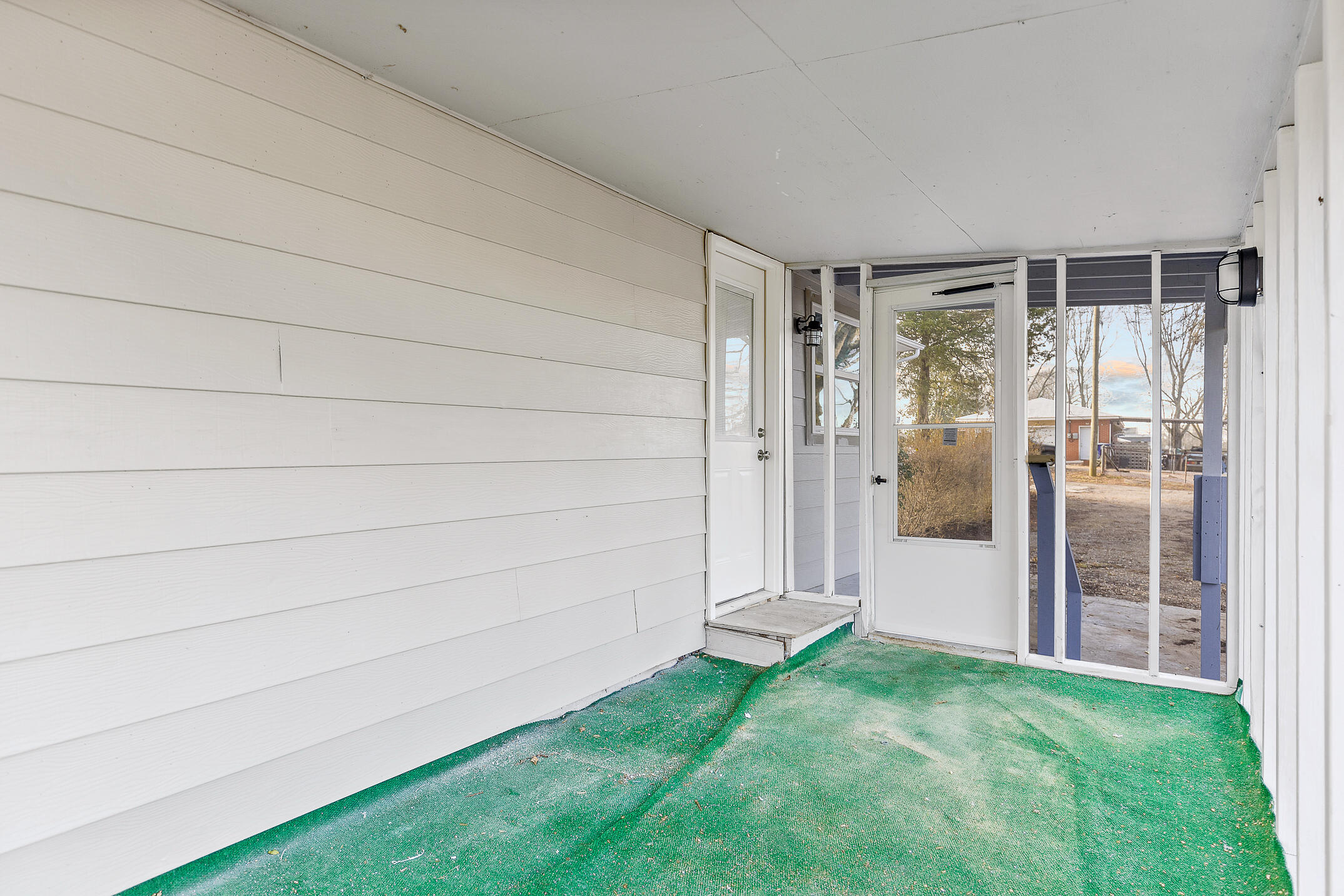 5001 Swan Road