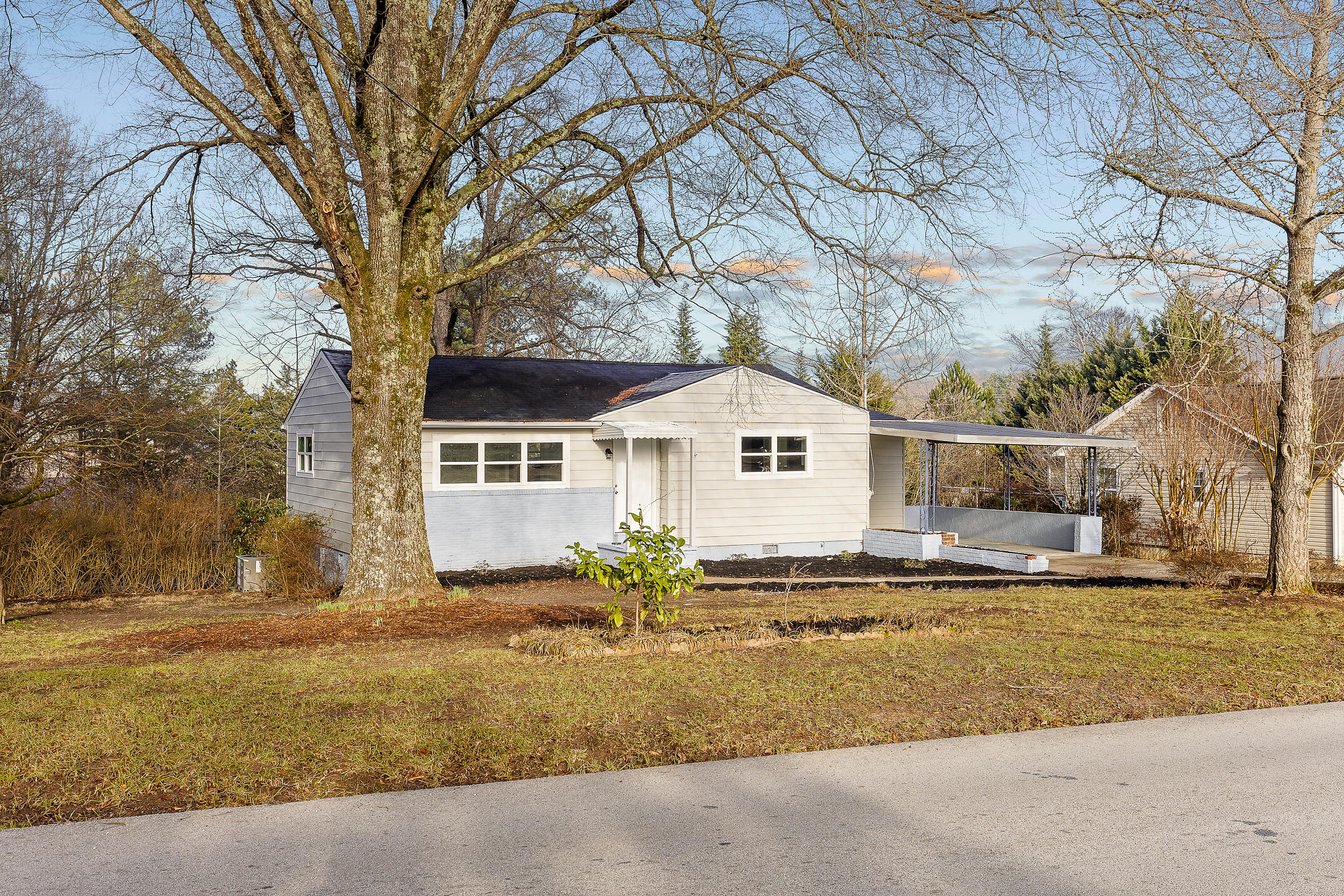 5001 Swan Road