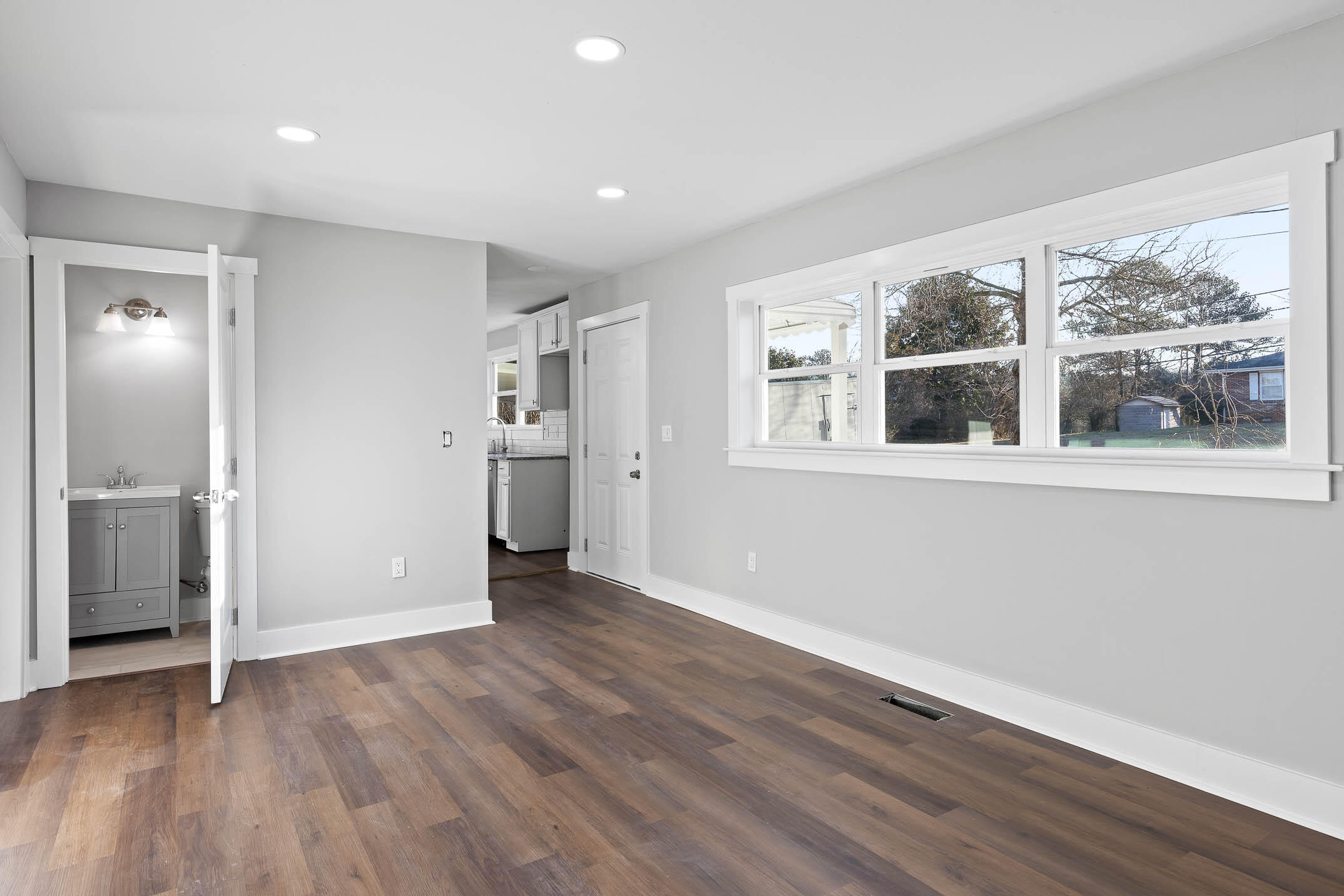 5001 Swan Road