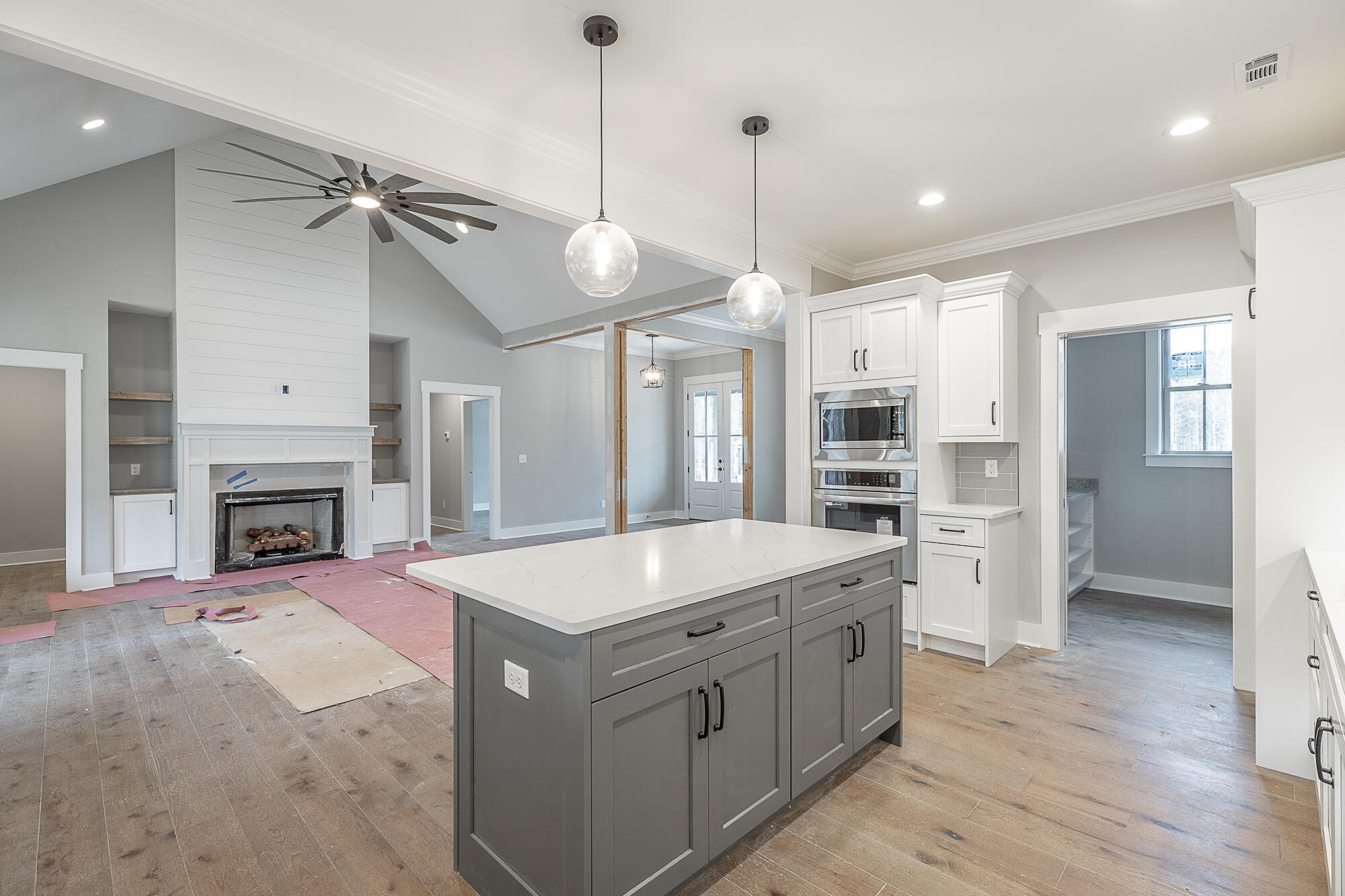 813 Equestrian Drive