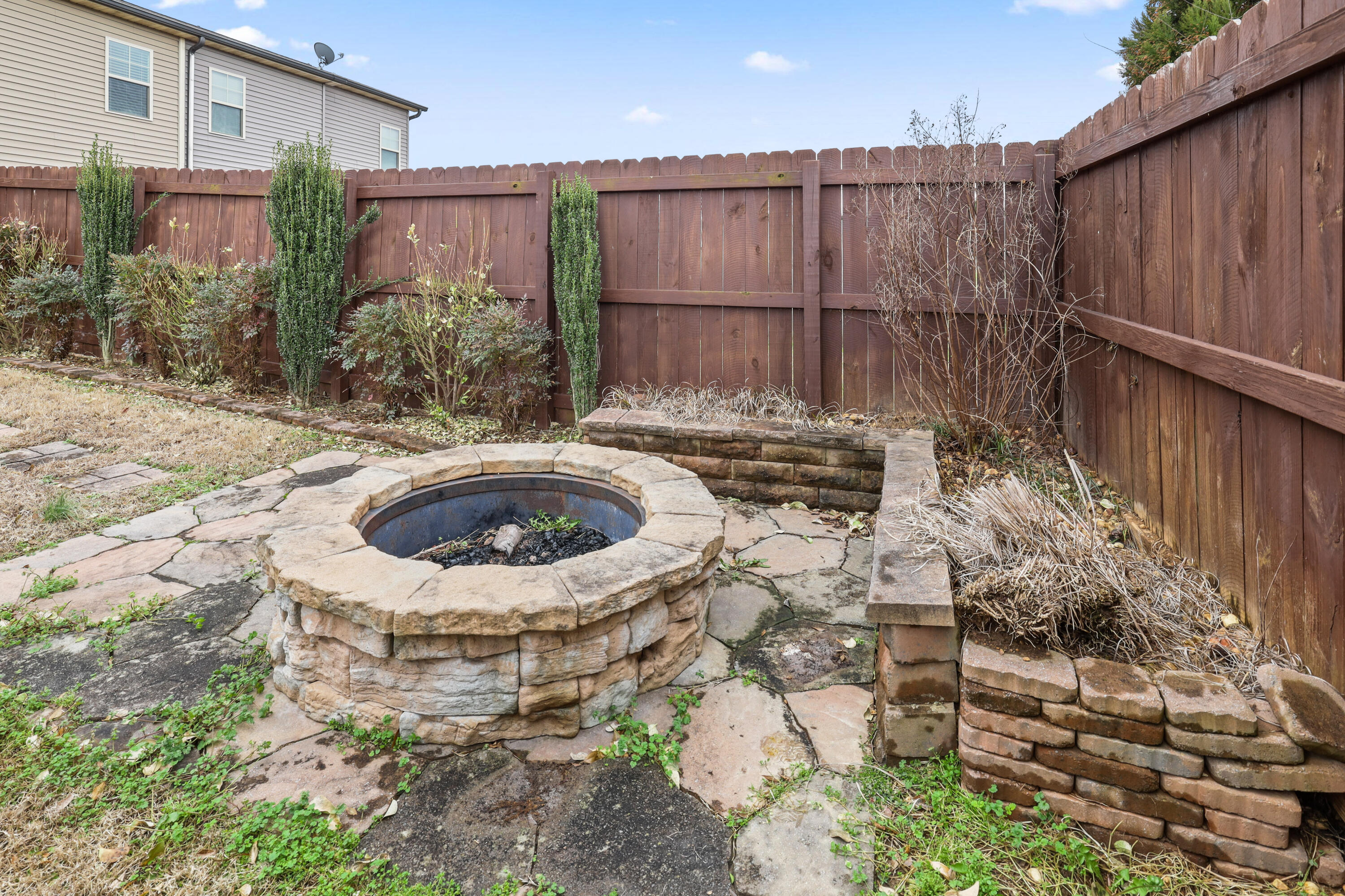 109 NE Bellingham Drive