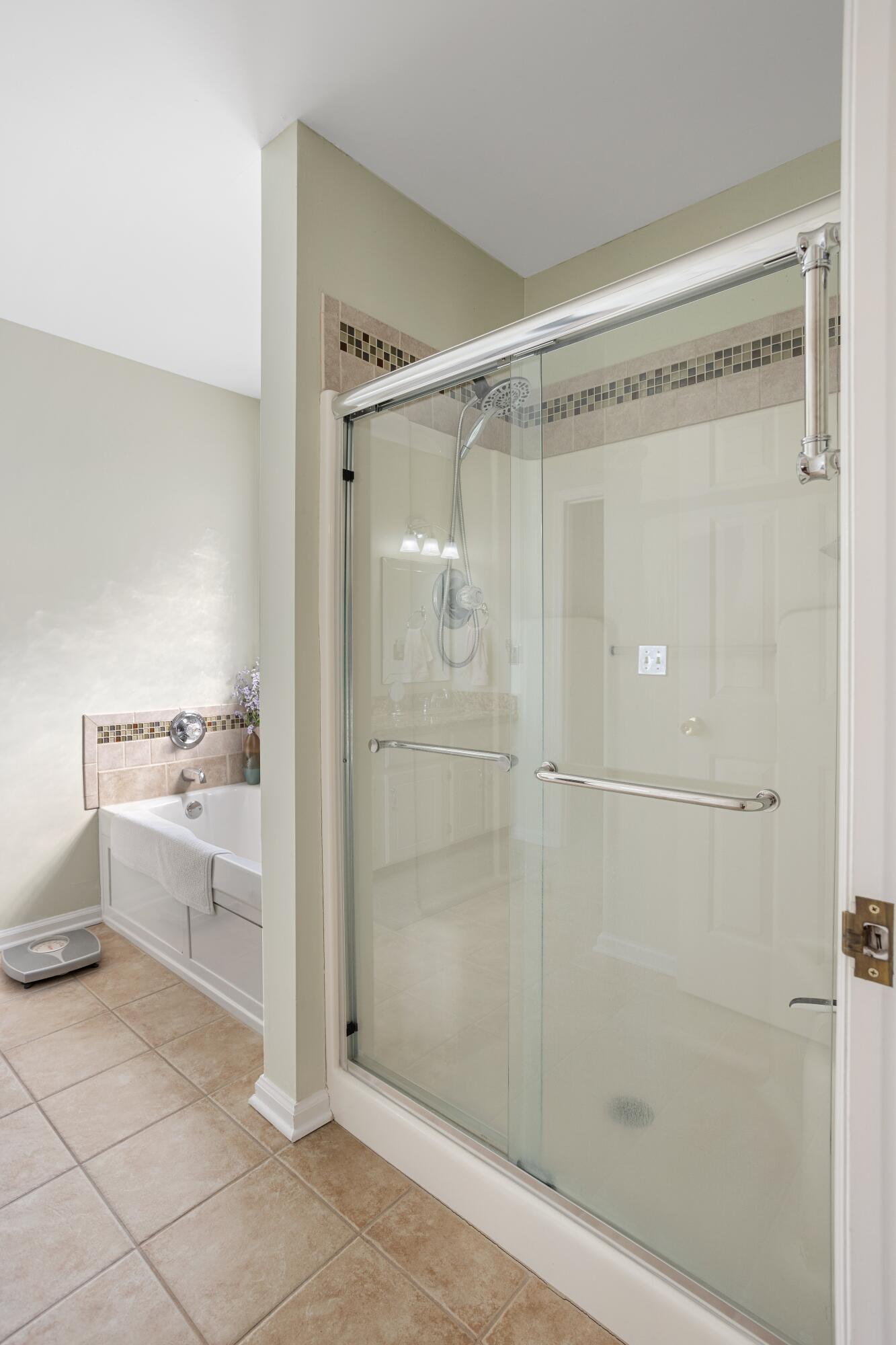 4608 Woodland Lane