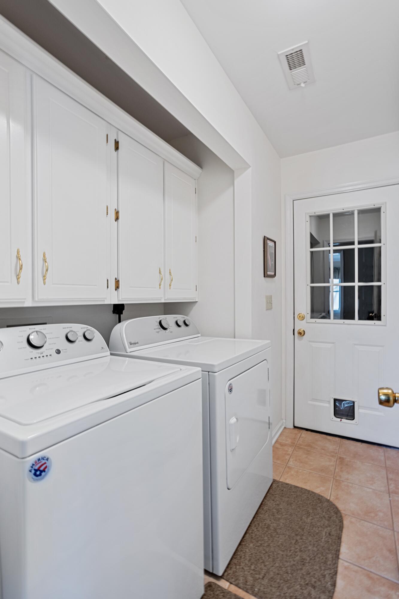 4608 Woodland Lane