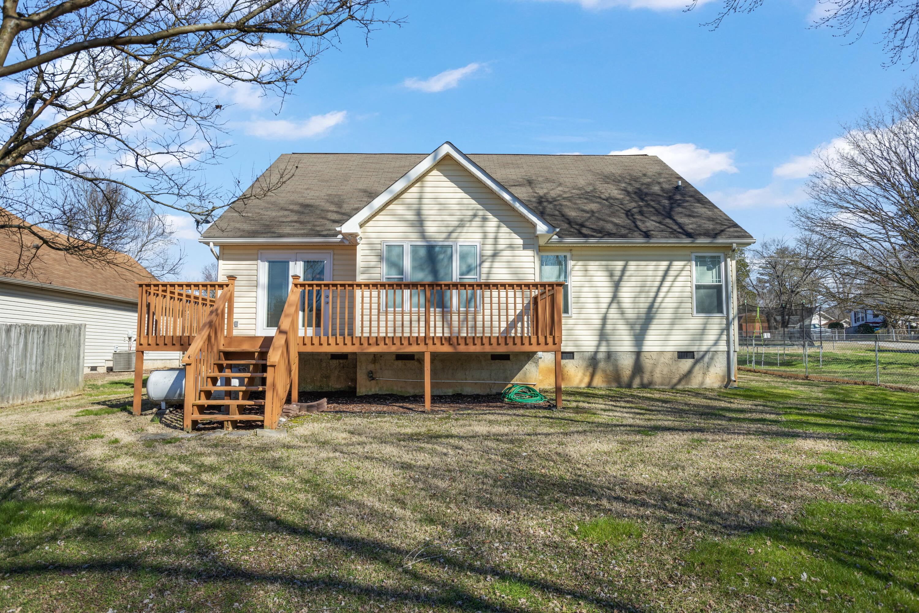 4608 Woodland Lane