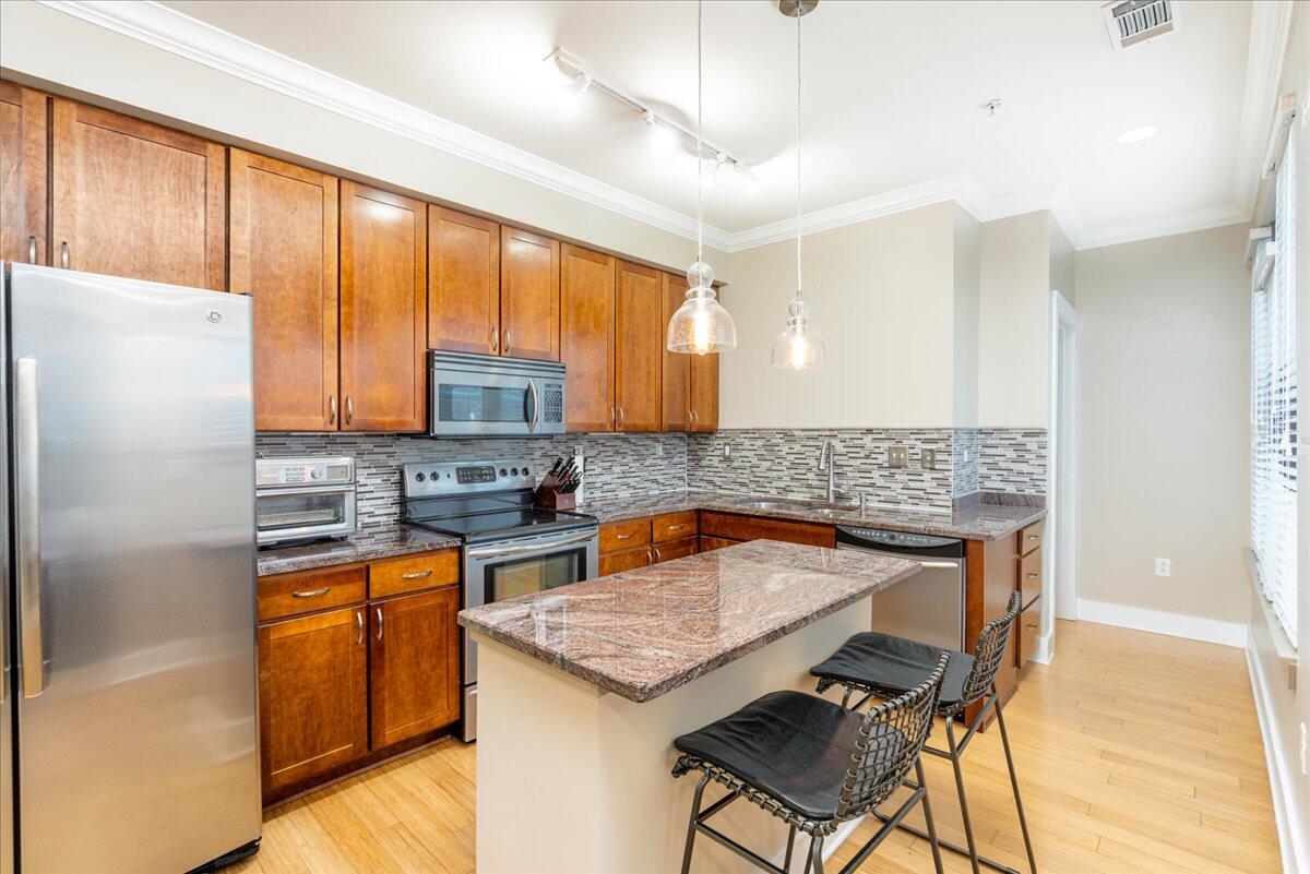129 Walnut 028 Street