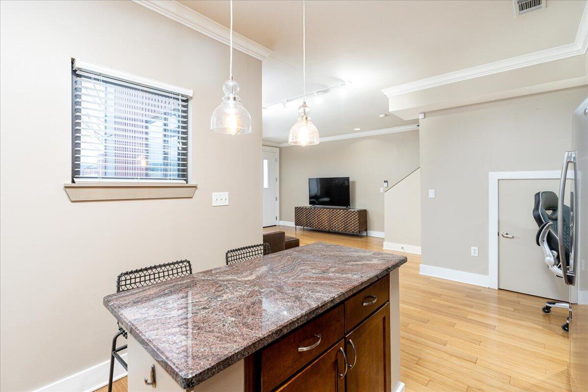 129 Walnut 028 Street