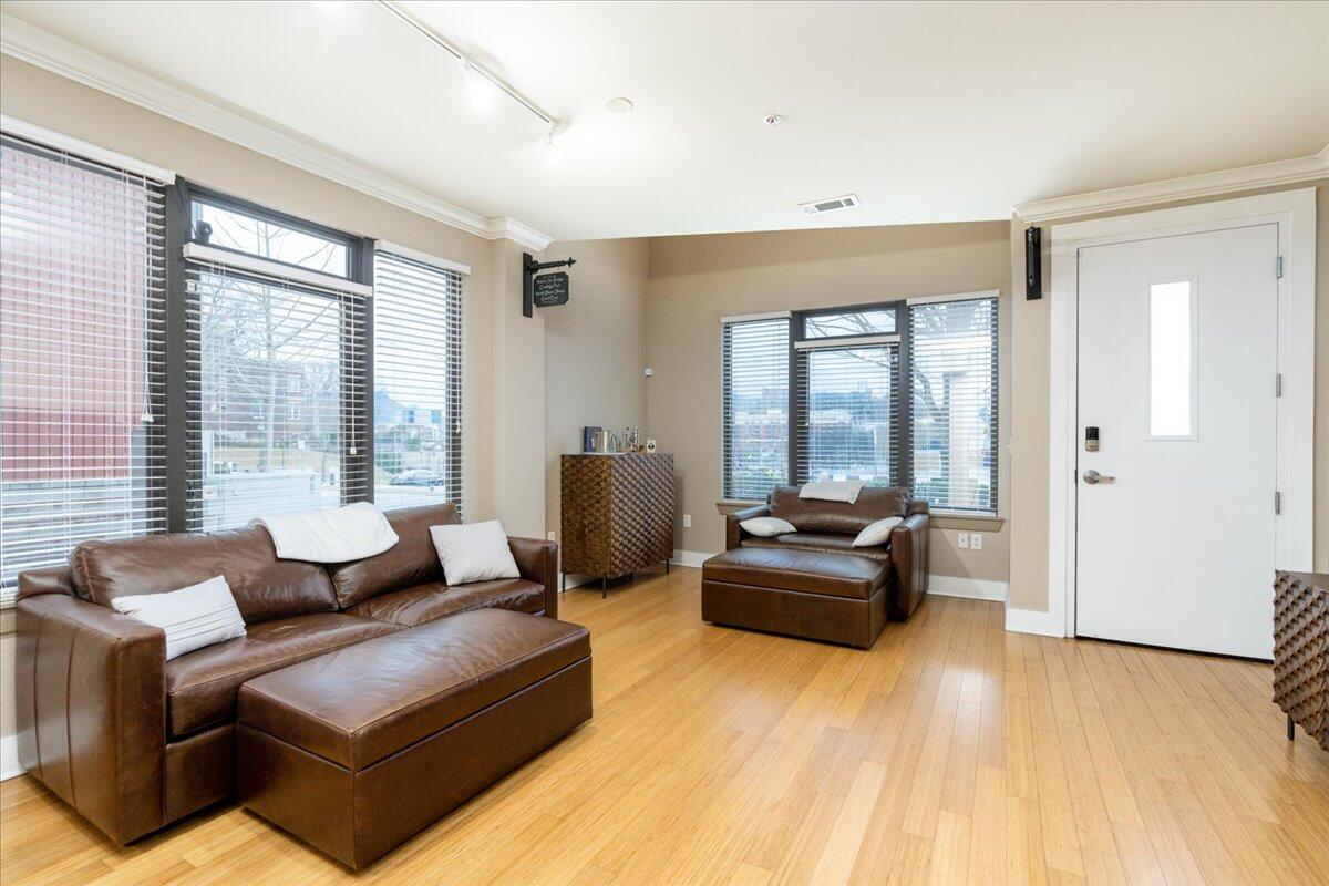 129 Walnut 028 Street